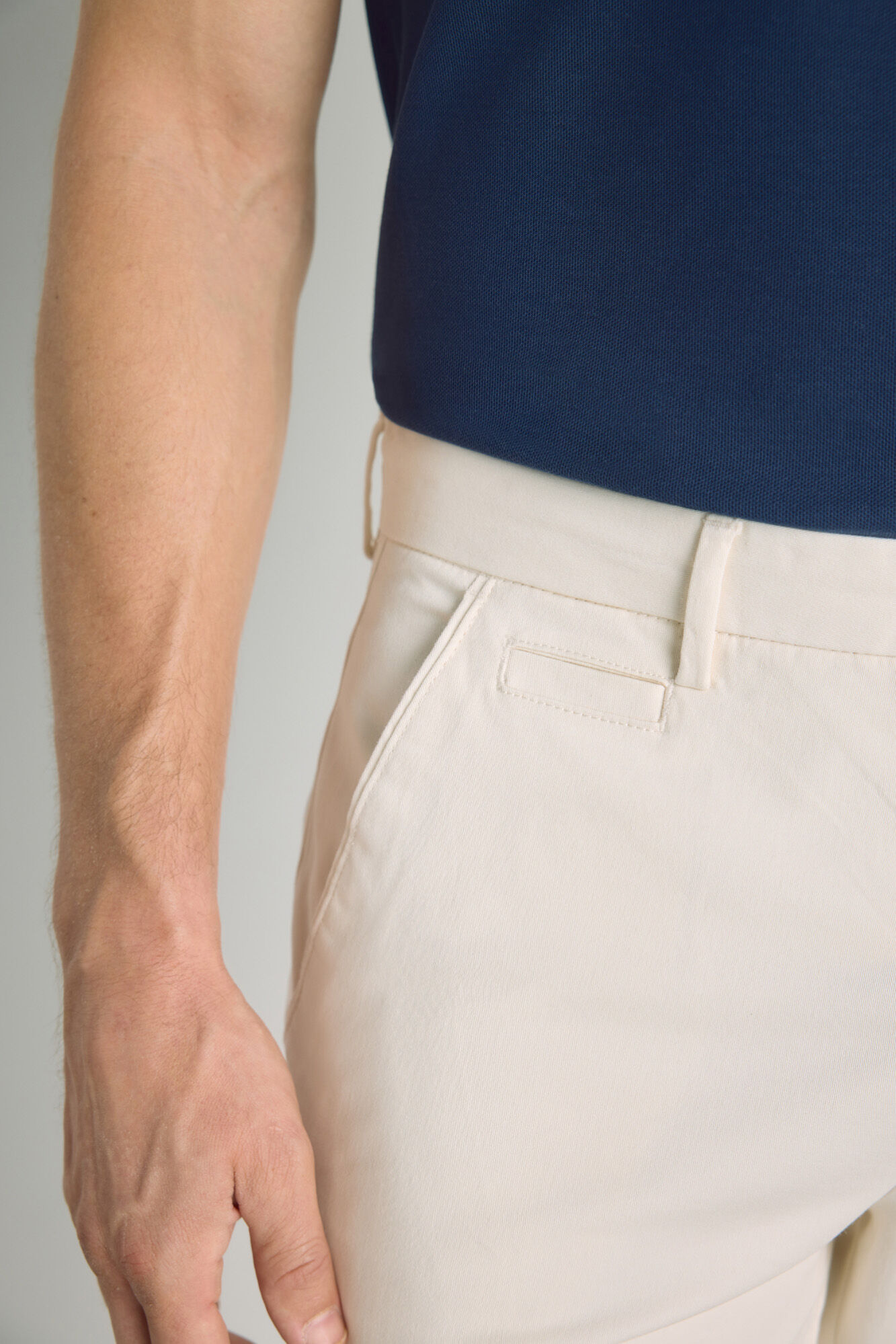 Milano Pantal&oacute;n chino regular fit Beige