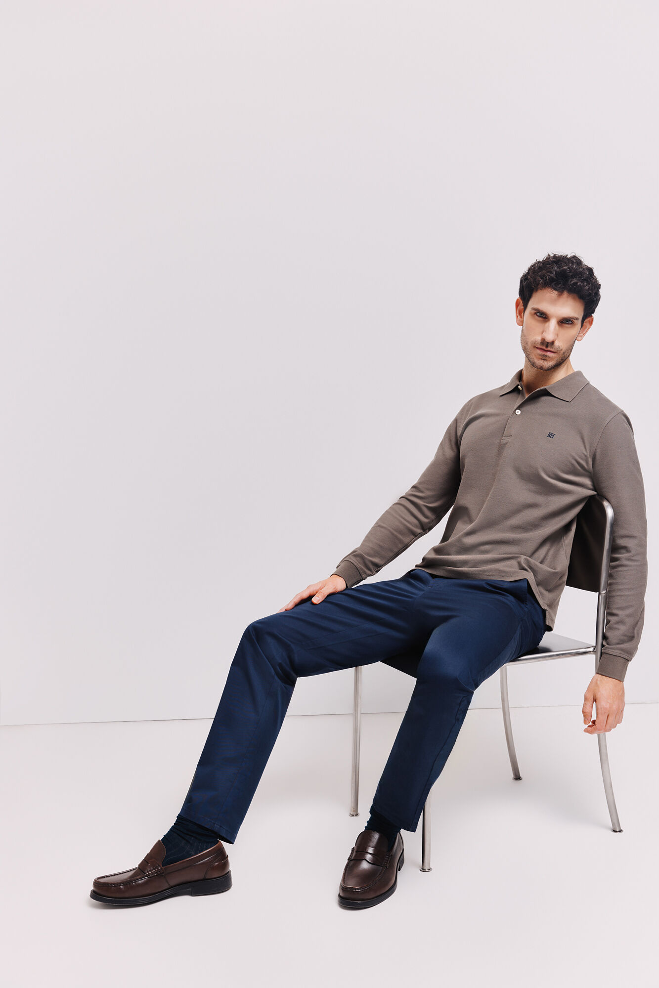 Pedro del Hierro Pantal&oacute;n chino de corte regular