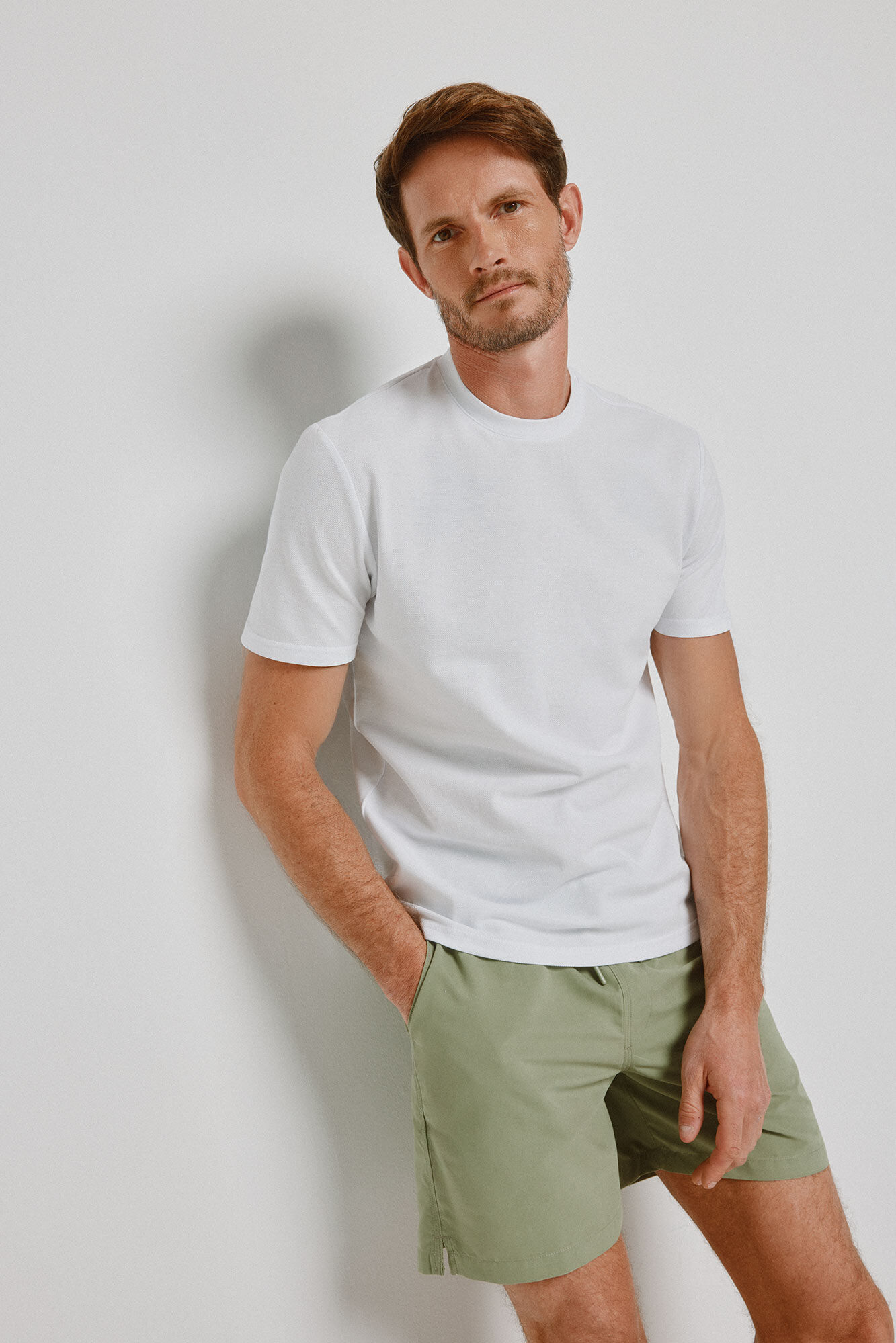 Milano Playera b&aacute;sica con logo bordado