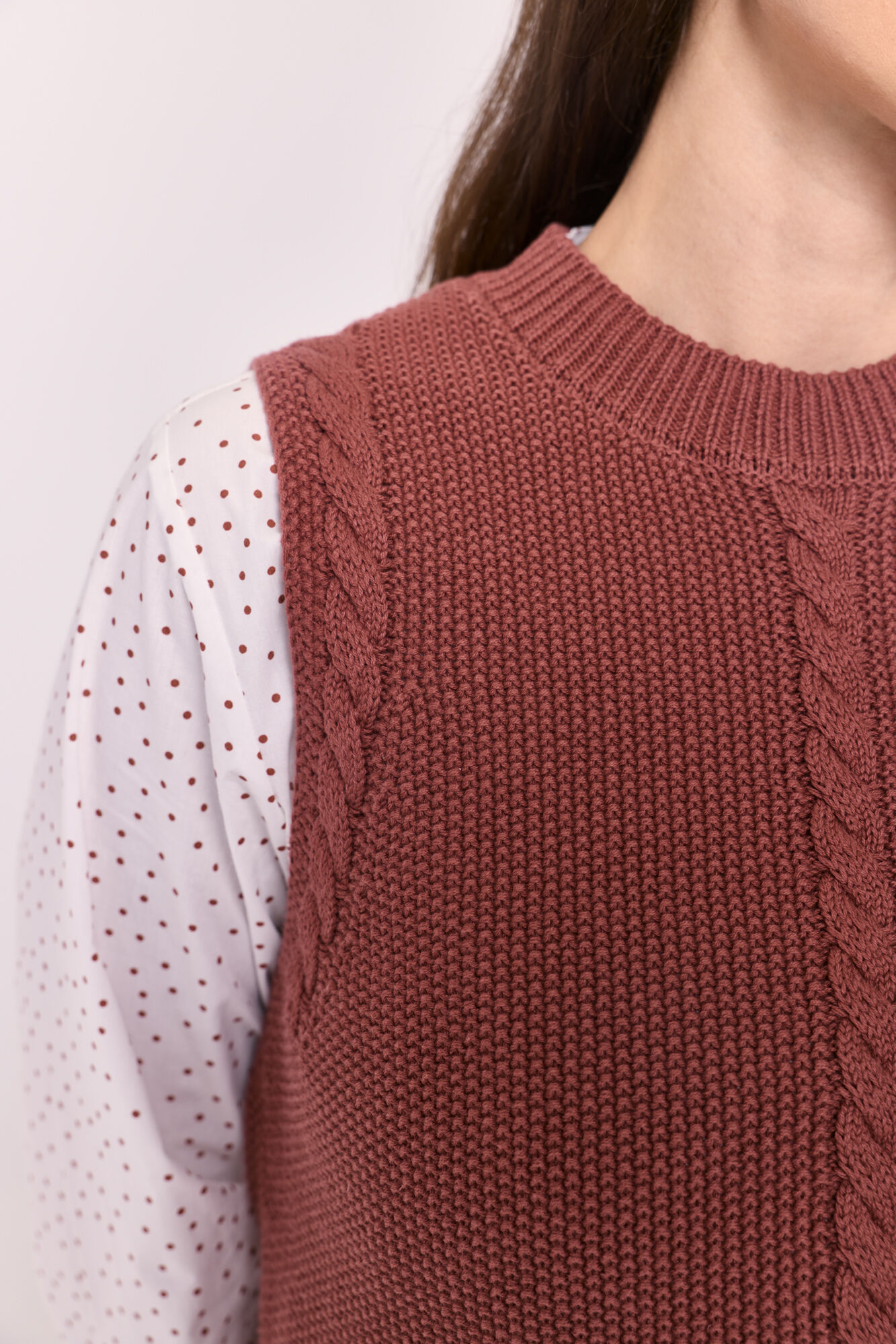 Milano Chaleco de tejido con detalle trenzado Vino