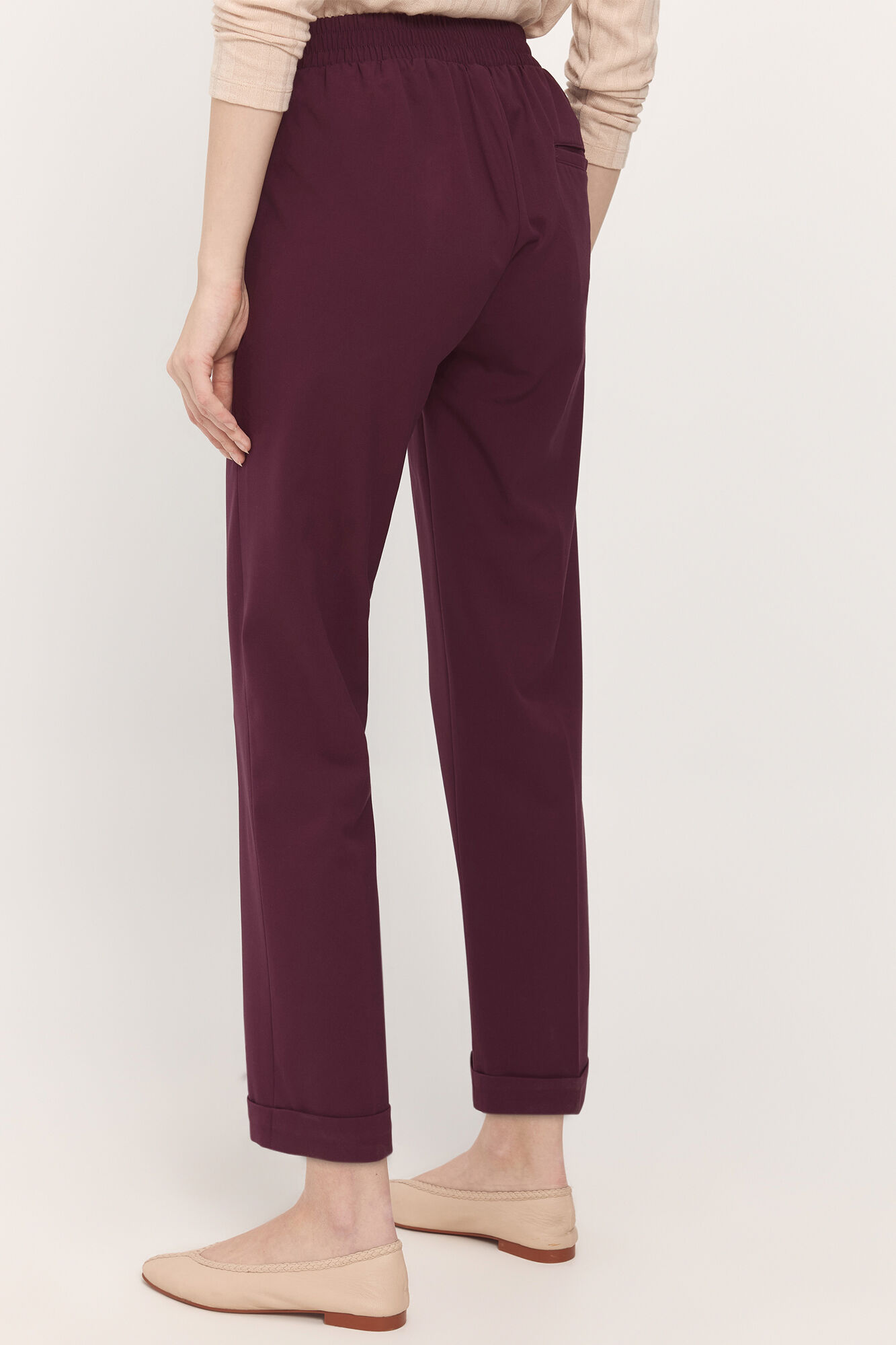 Milano Pantal&oacute;n sport. Granate