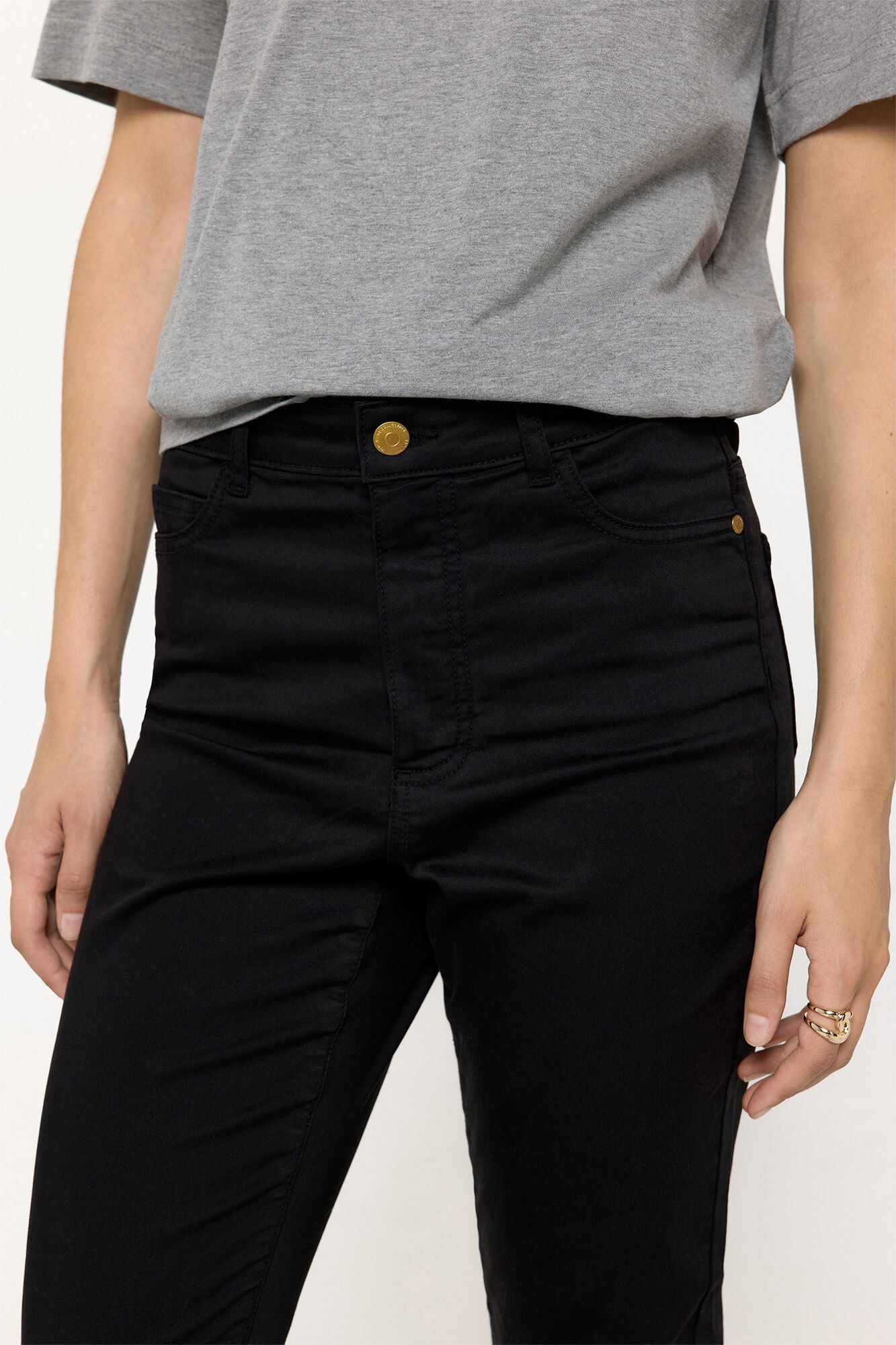 Milano Pantal&oacute;n Ajustado Negro