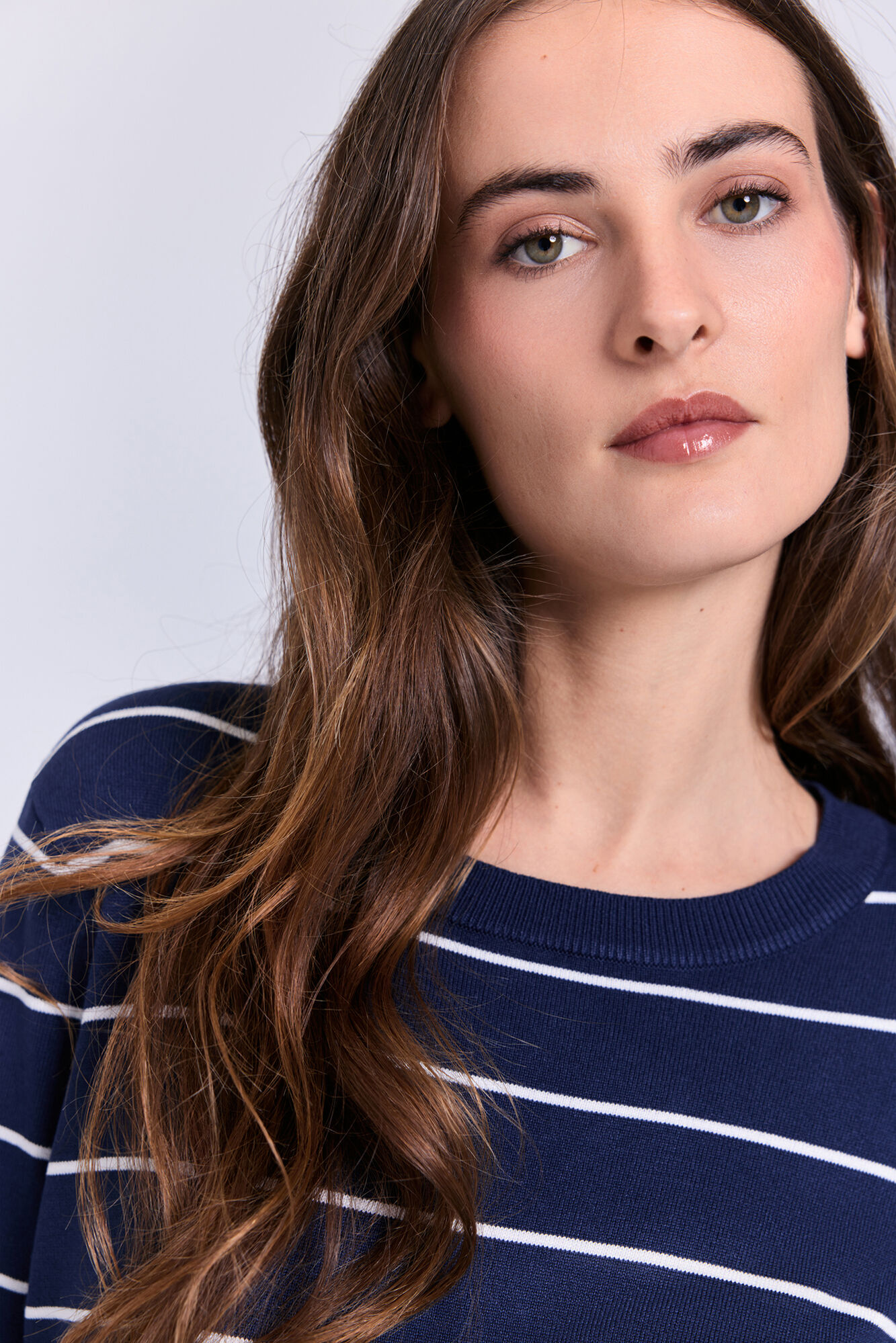 Milano Su&eacute;ter fino de rayas bicolor Azul