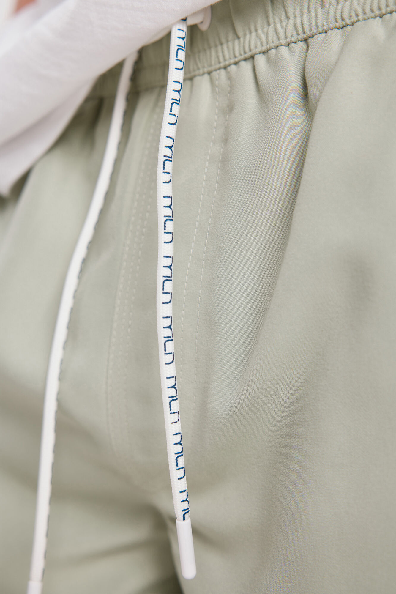 Milano Ba&ntilde;ador B&aacute;sico Corto Kaki Claro