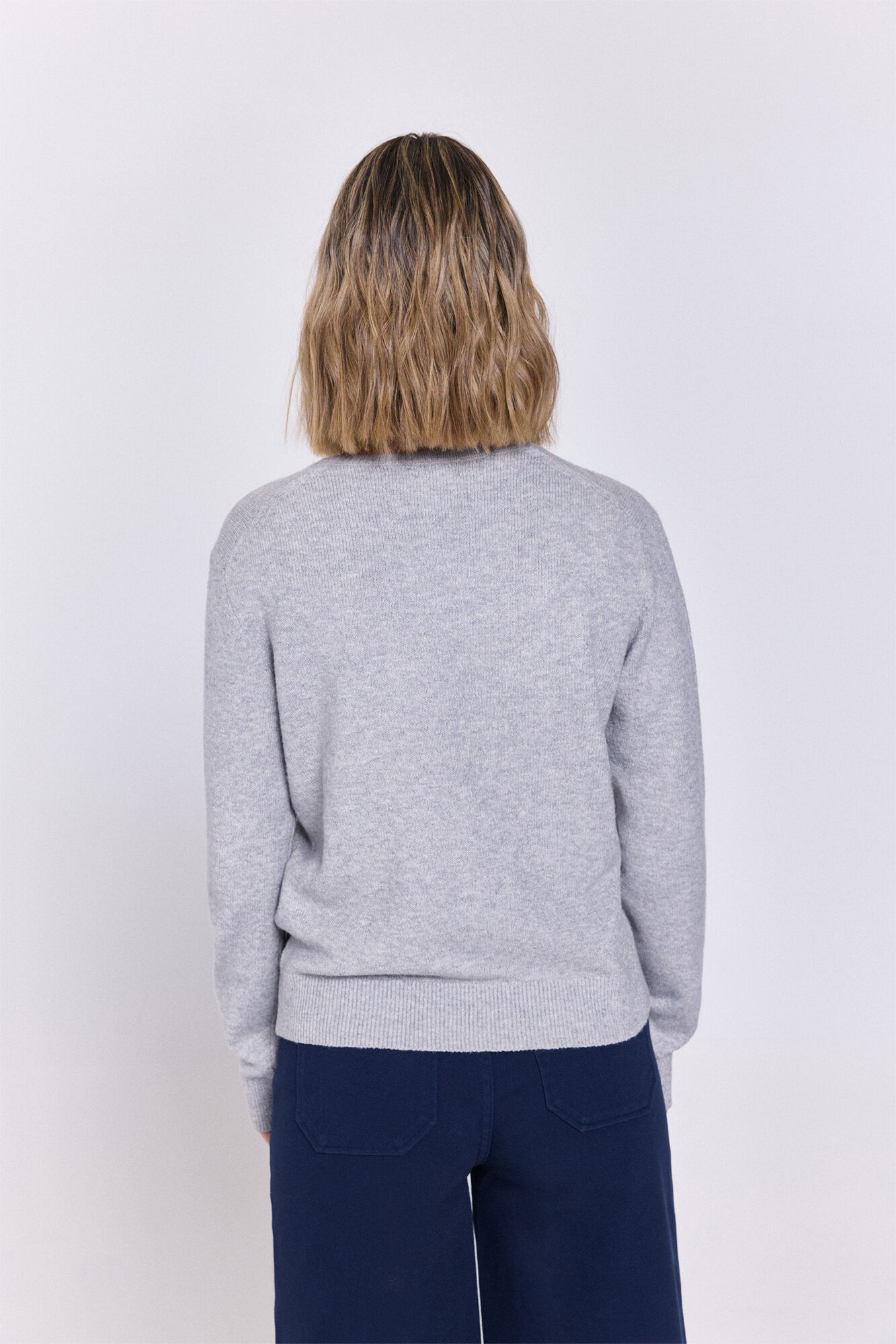 Milano Tejido jersey con cuello en pico Gris Claro