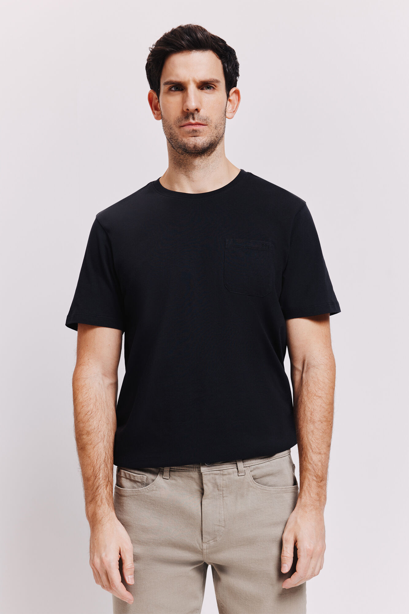 Milano Playera b&aacute;sica con bolsillo