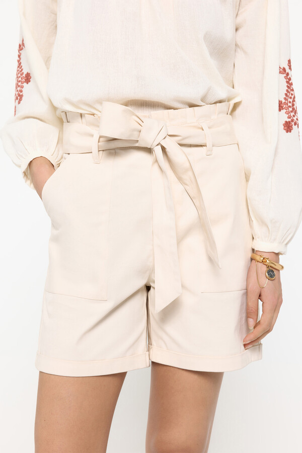 Milano Bermudas estilo paperbag con cinturón Beige