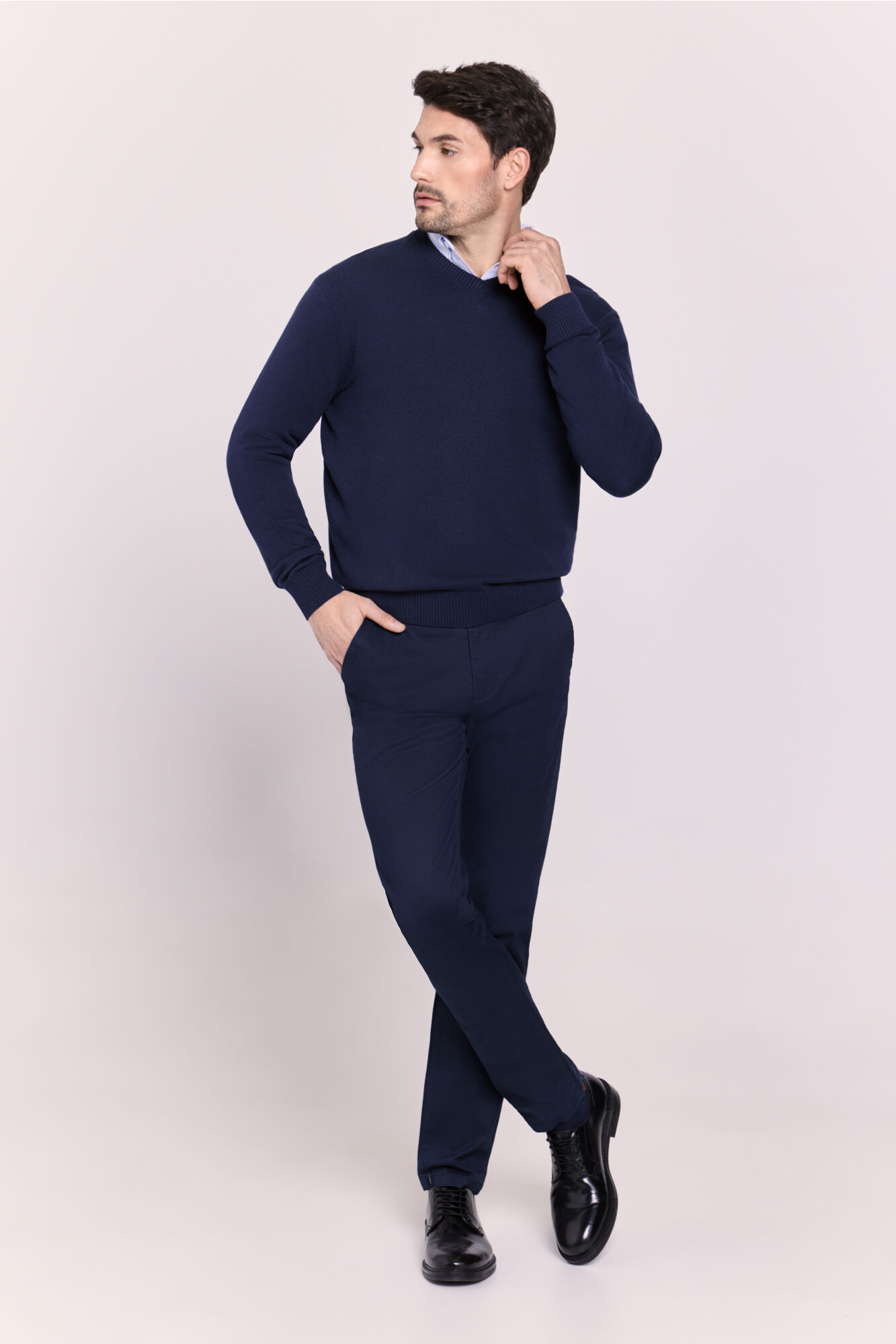 Milano Su&eacute;ter cuello en pico