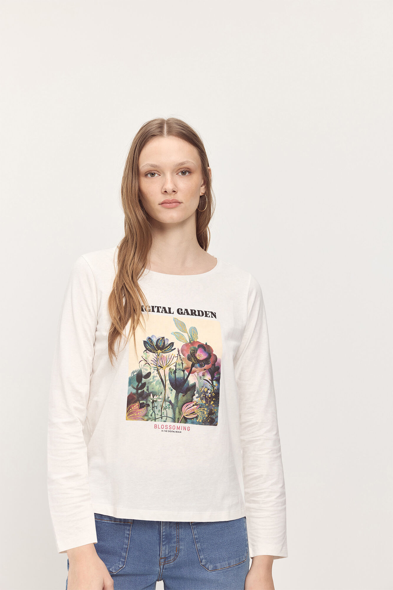 Milano Camiseta manga francesa estampado en frontal Marfil