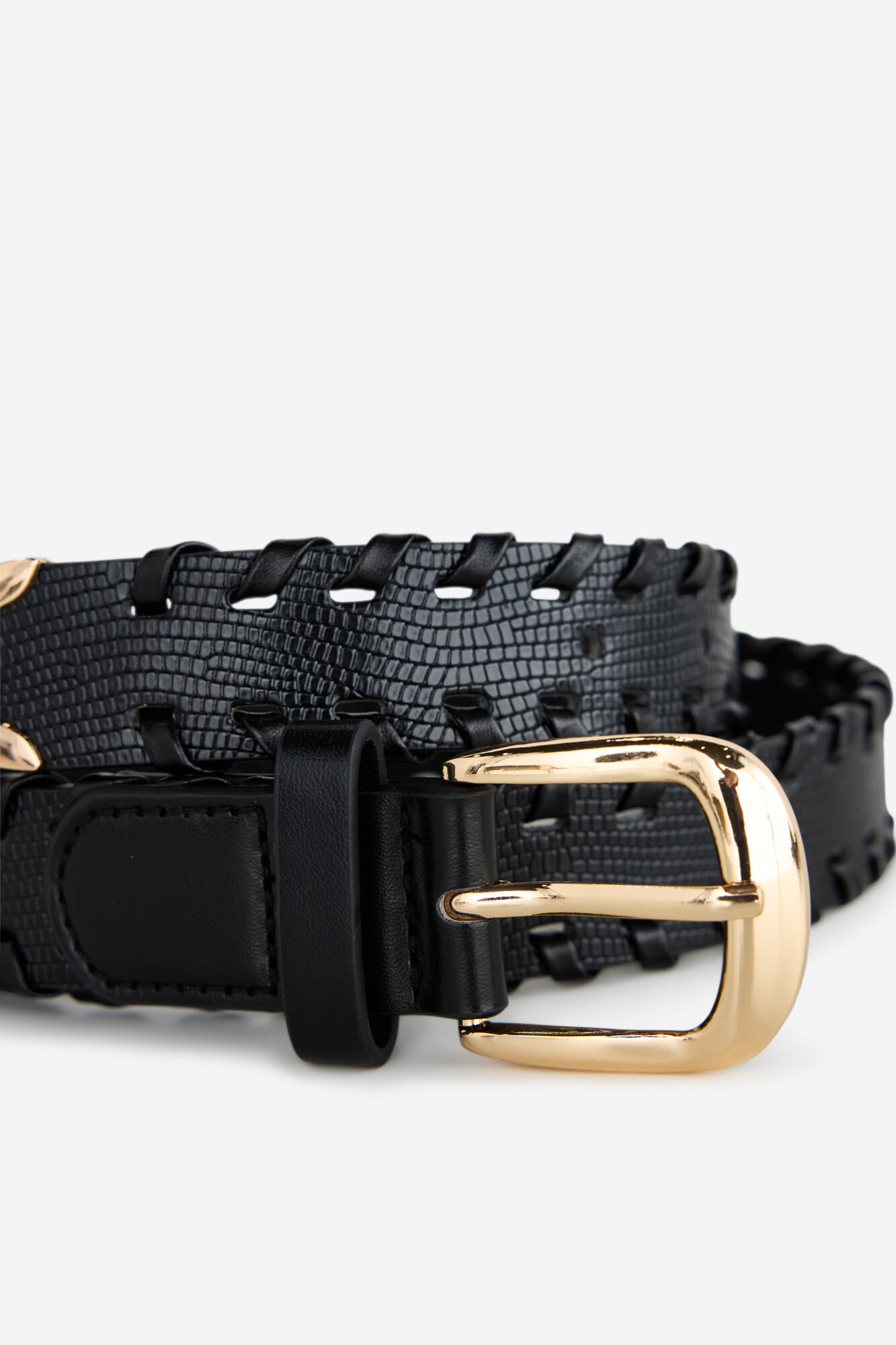 Milano Cintur&oacute;n con detalle de cintas en los bordes.