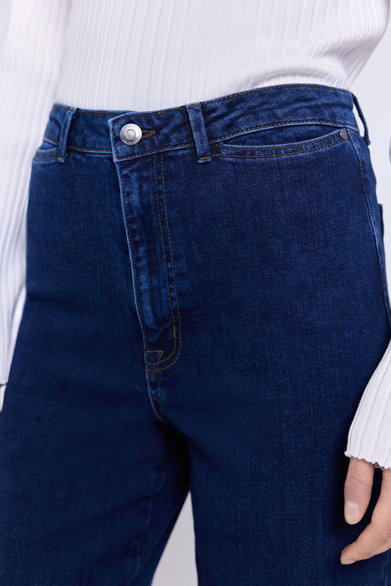 Milano Pantal&oacute;n denim pernera ancha