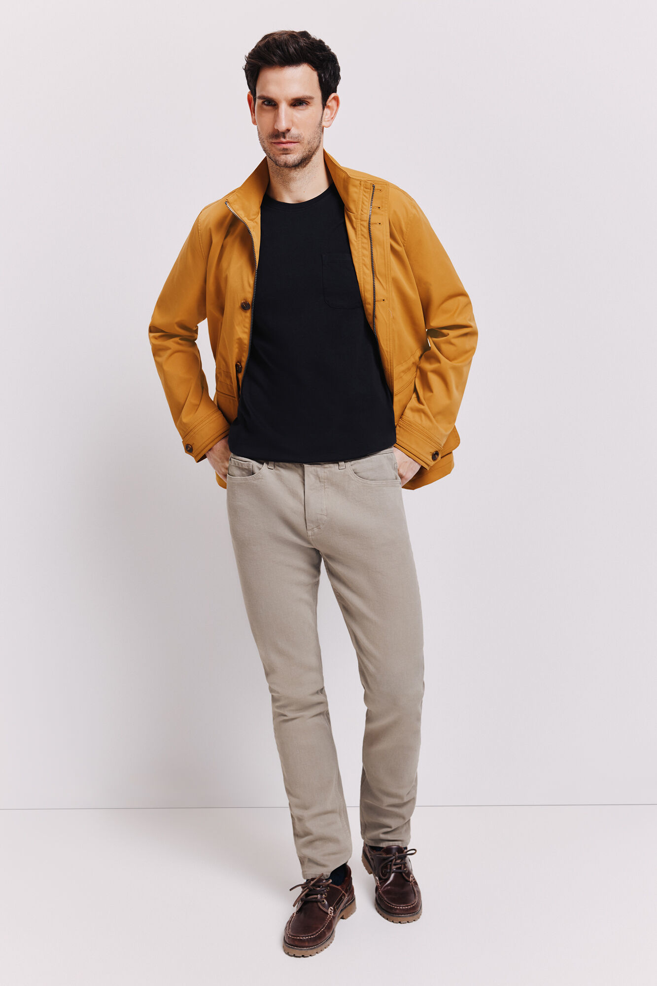 Milano Playera b&aacute;sica con bolsillo