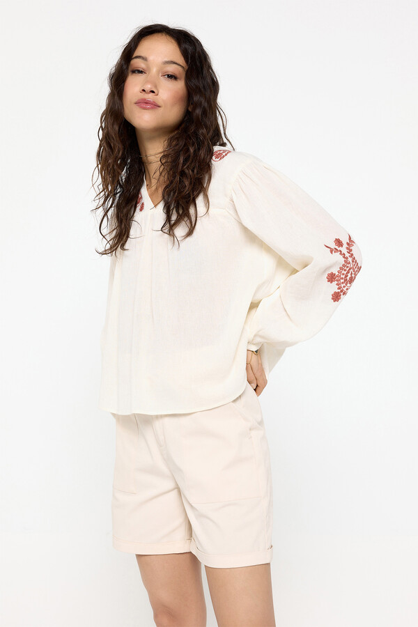 Milano Bermudas estilo paperbag con cinturón Beige