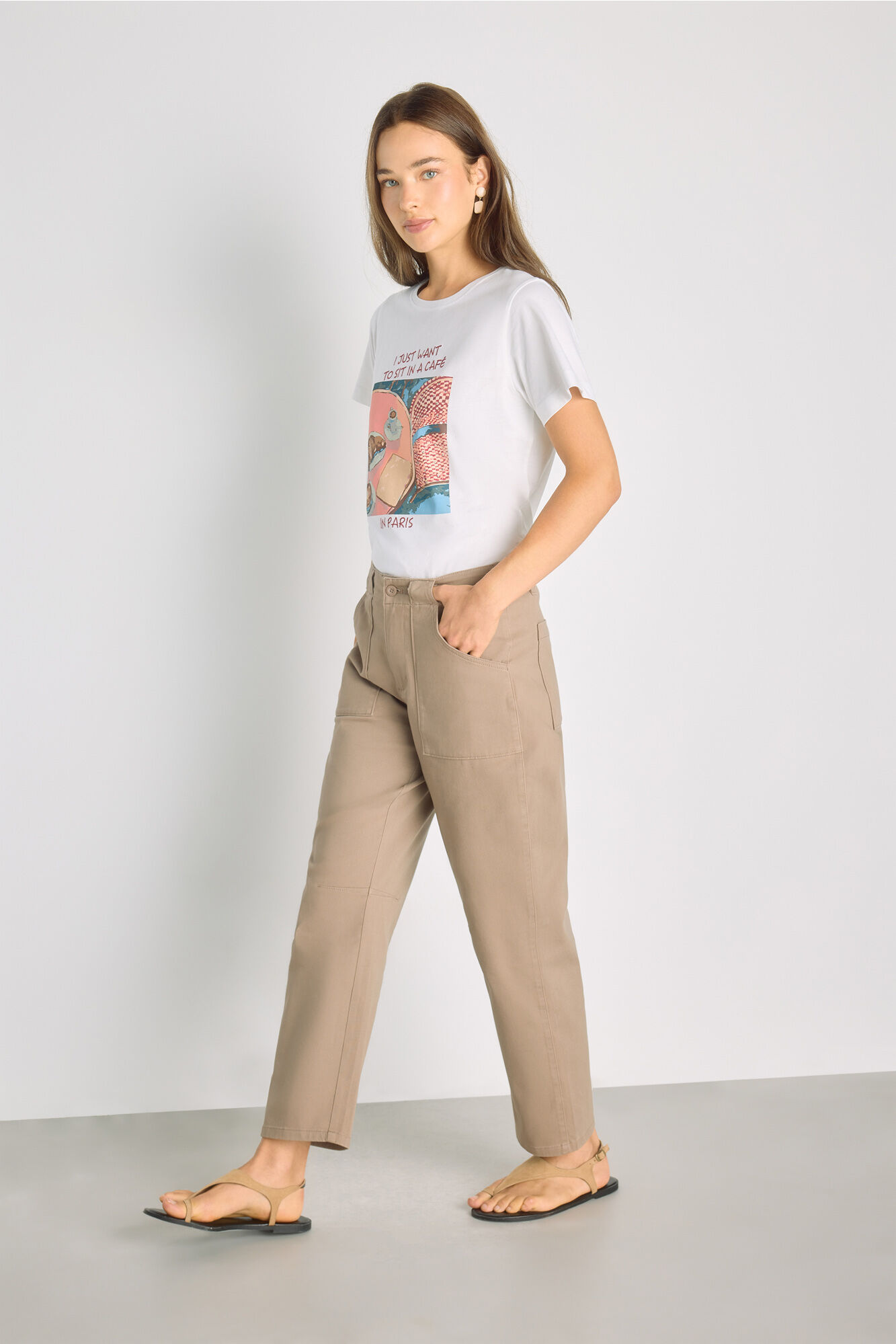 Milano Pantal&oacute;n color con bolsillos de parche