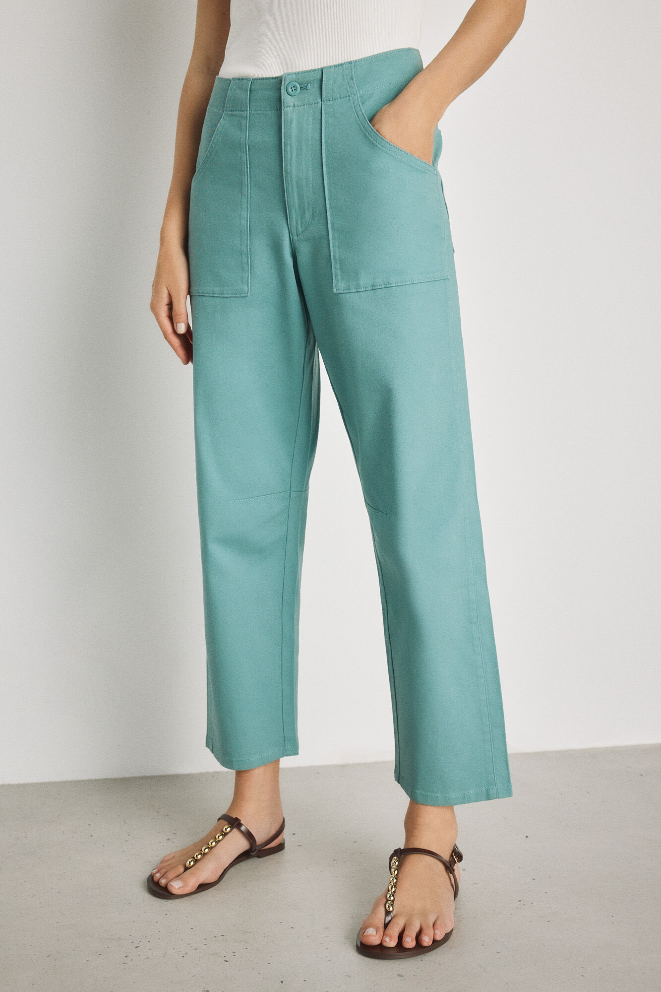 Milano Pantal&oacute;n color con bolsillos de parche Azul