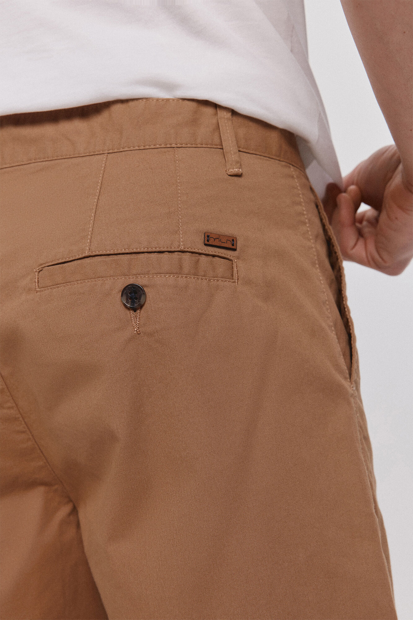 Milano Bermuda Cl&aacute;sica Lisa Beige