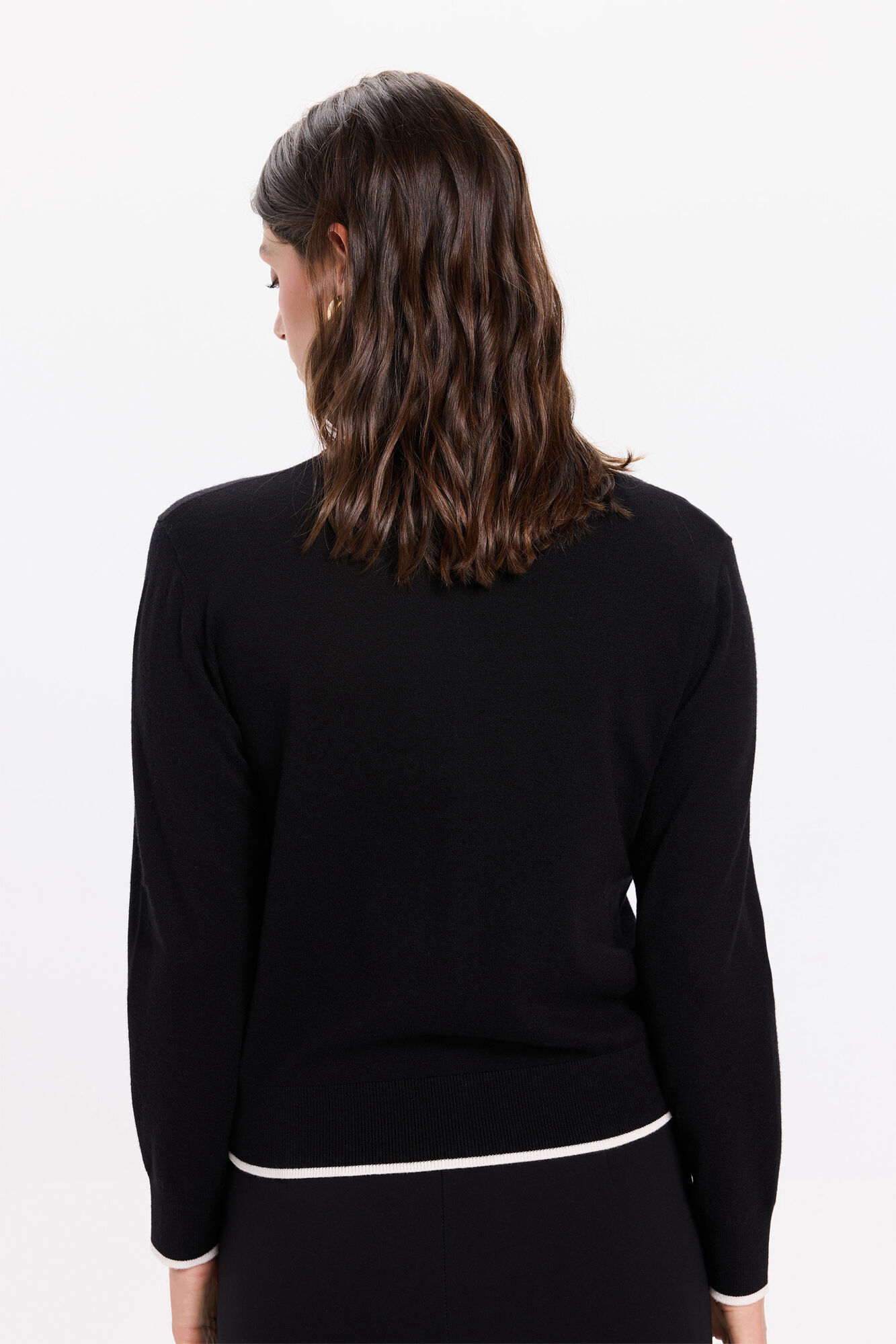 Milano C&aacute;rdigan negro con detalles blancos en contraste Negro