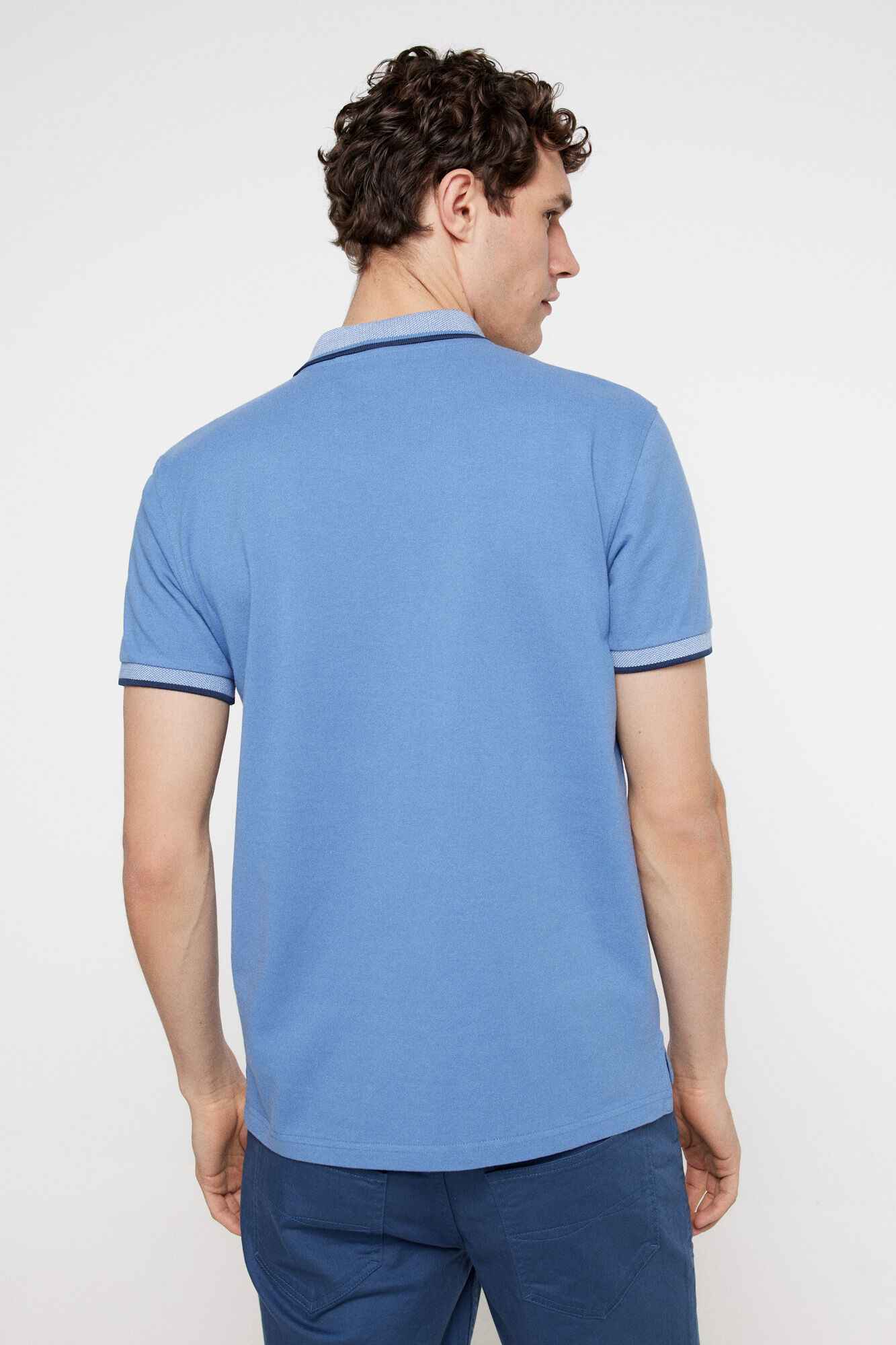 Milano Polo piqu&eacute; manga corta con patch engomado en pecho Azul