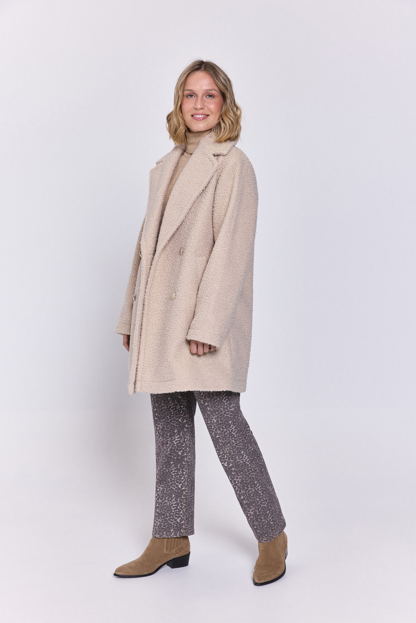 Milano Chamarra de boucl&eacute; semilargo Gris