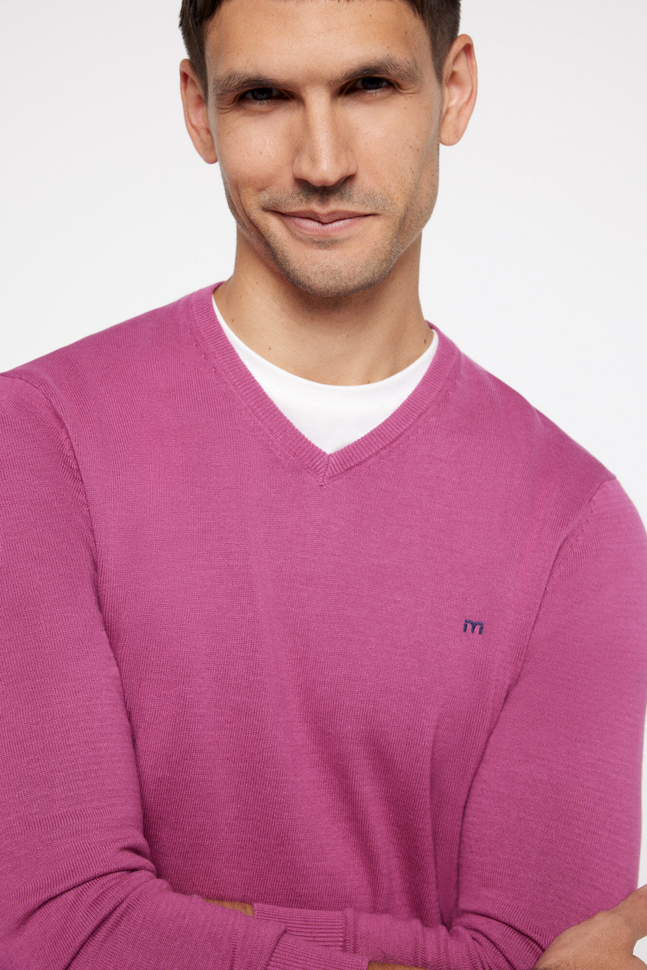 Jersey b sico cuello pico
