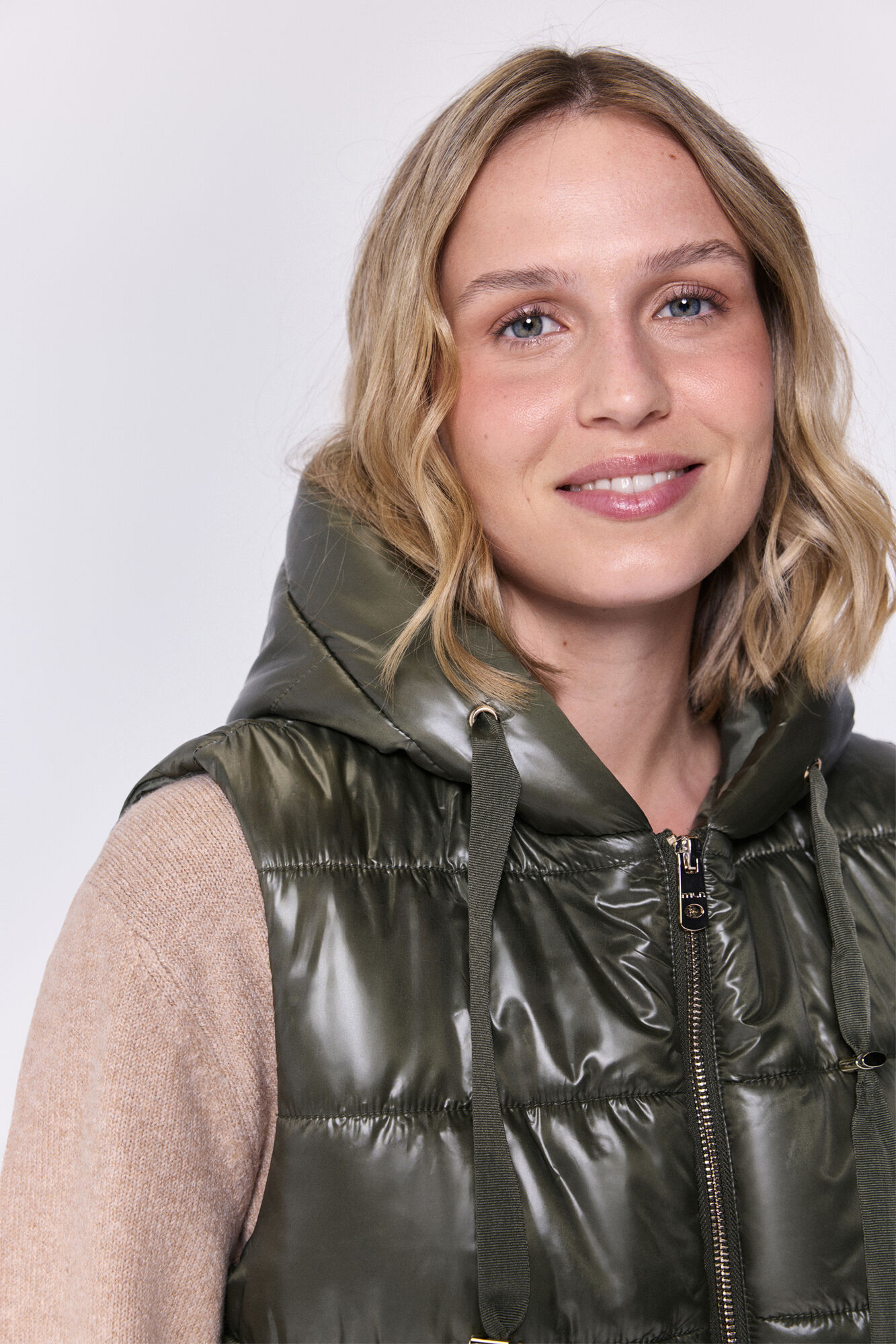 Milano Acolchado chaleco con capucha