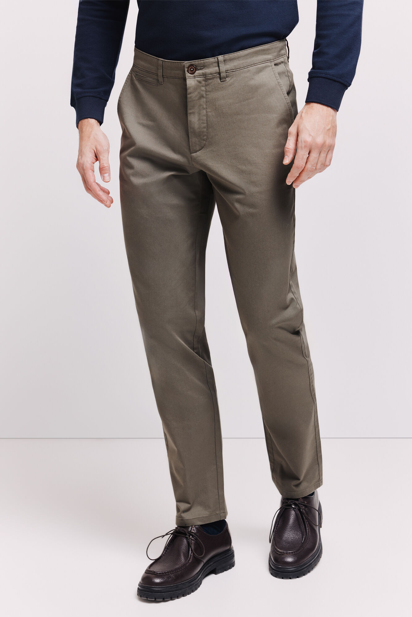 Pedro del Hierro Pantal&oacute;n chino de corte regular