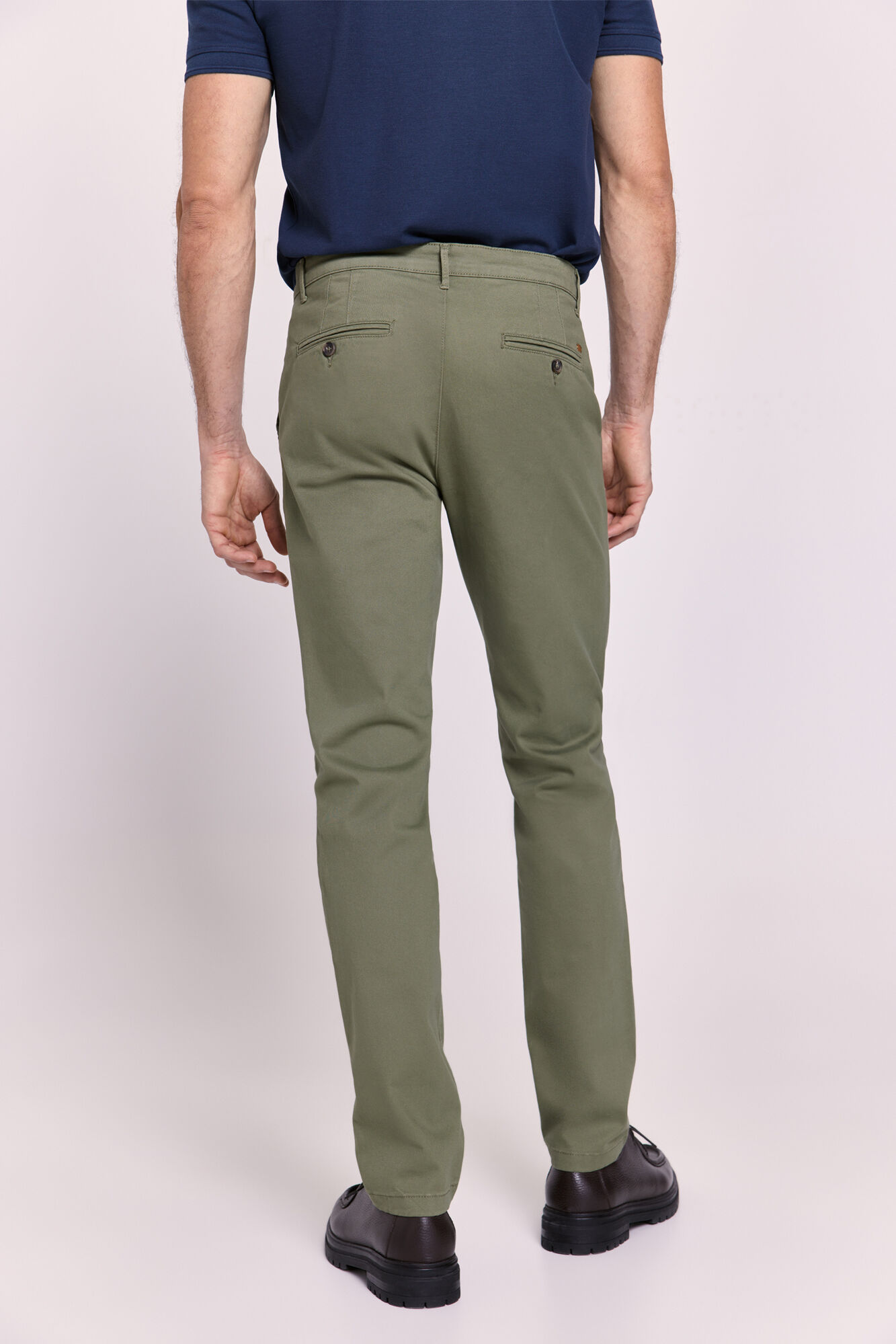 Milano Pantal&oacute;n chino regular fit Kaki Oscuro