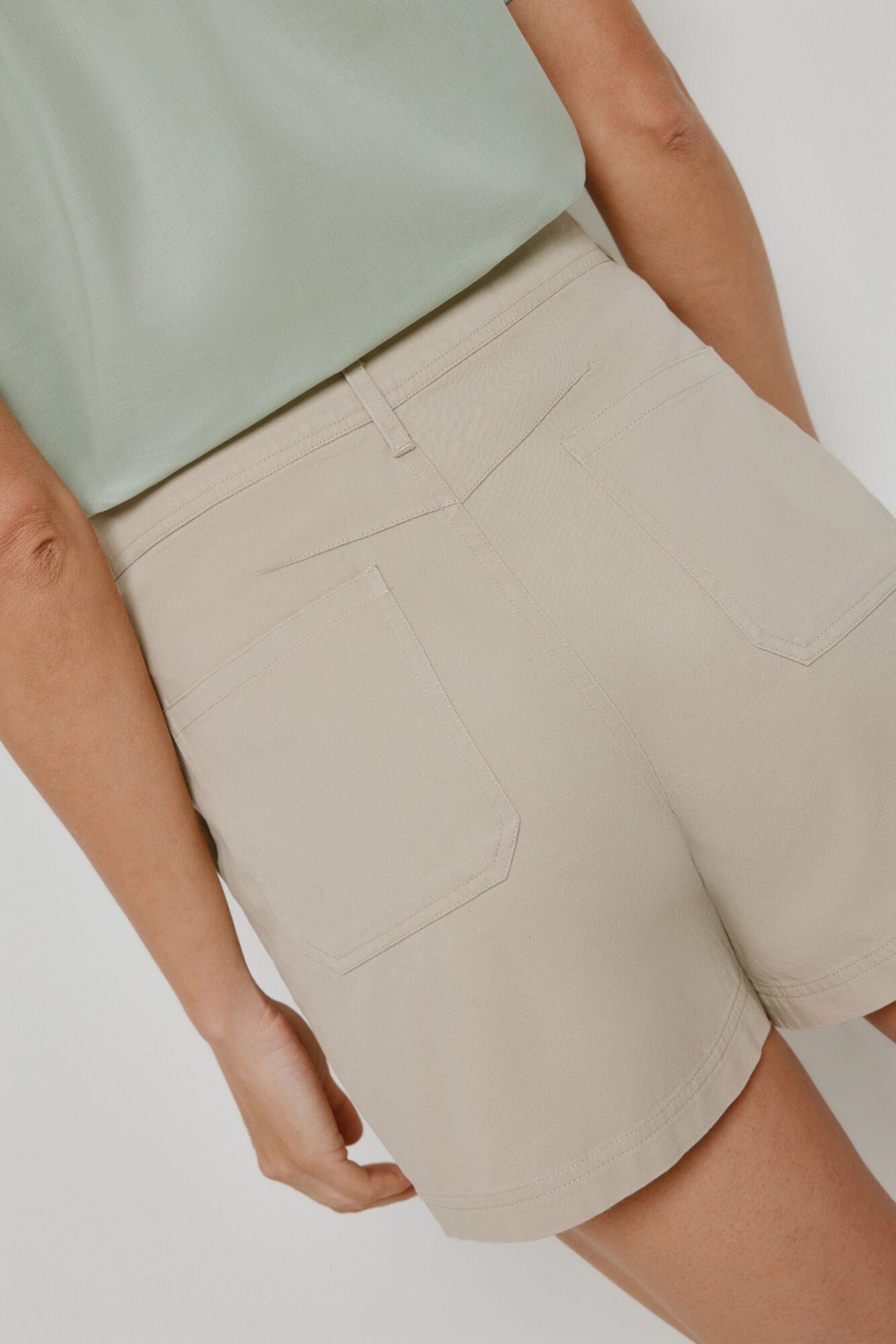 Milano Bermuda lisa Beige