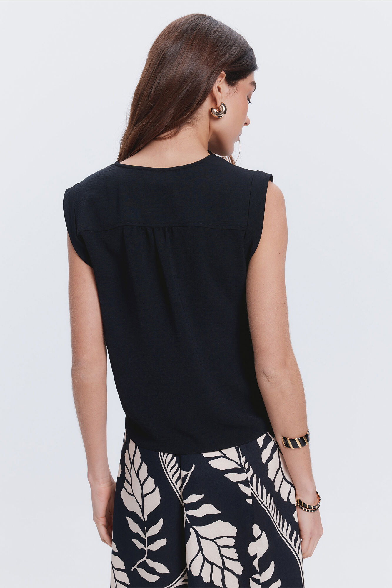 Milano Blusa fluida anudada Negro