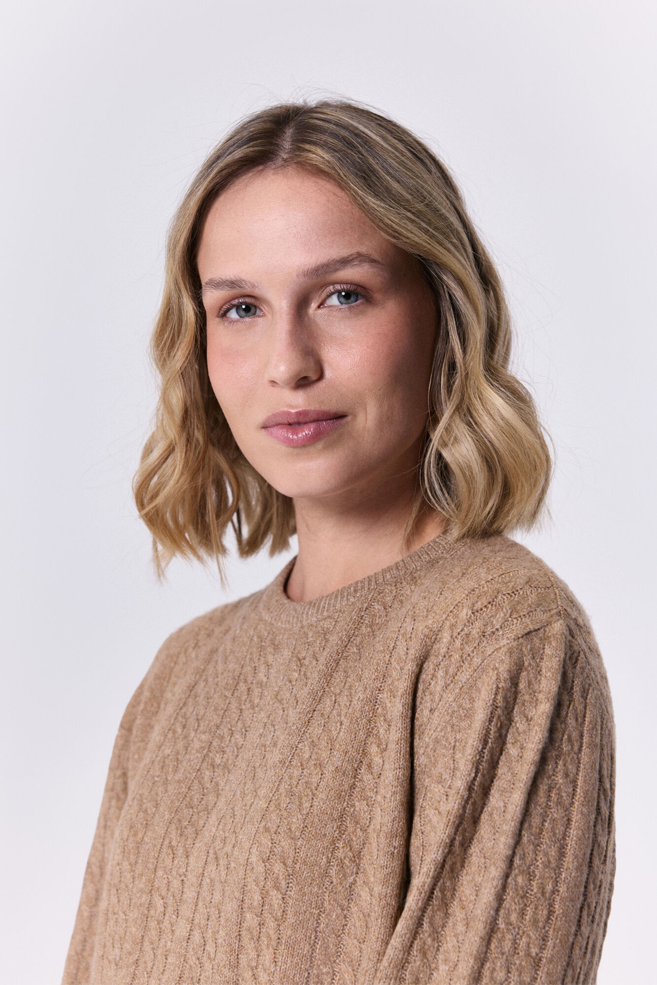 Milano Jersey de cuello redondo ajustado trenzado estructurado