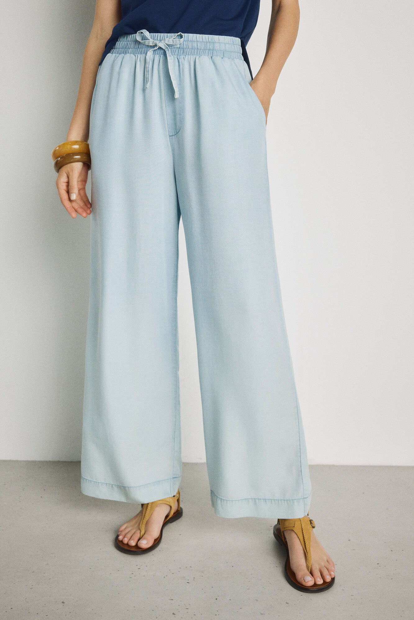 Milano Pantal&oacute;n de mezclilla ligero