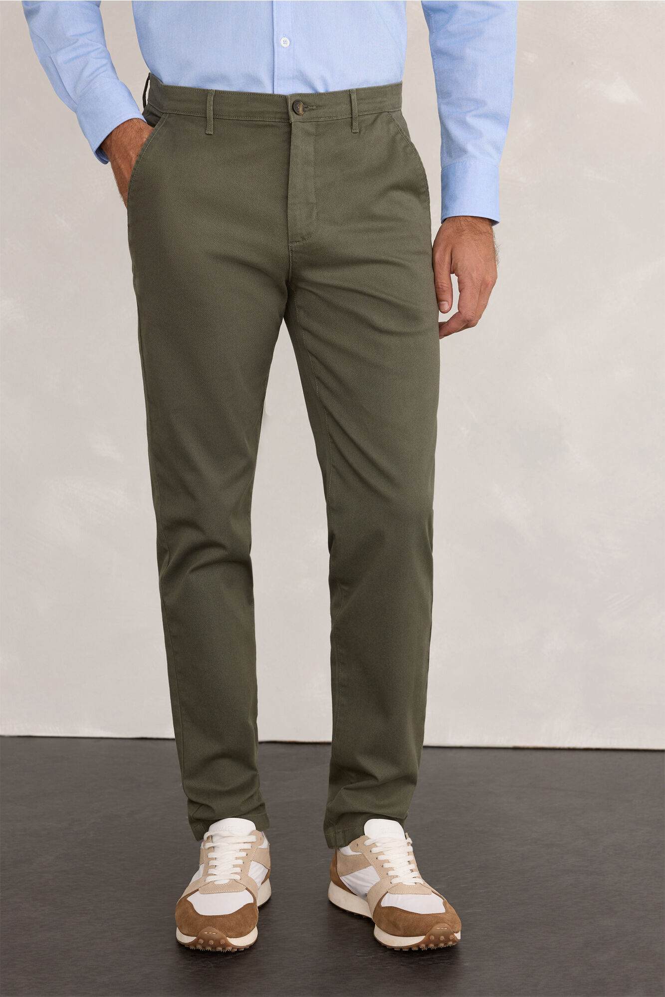 Milano Chinos c&oacute;modos