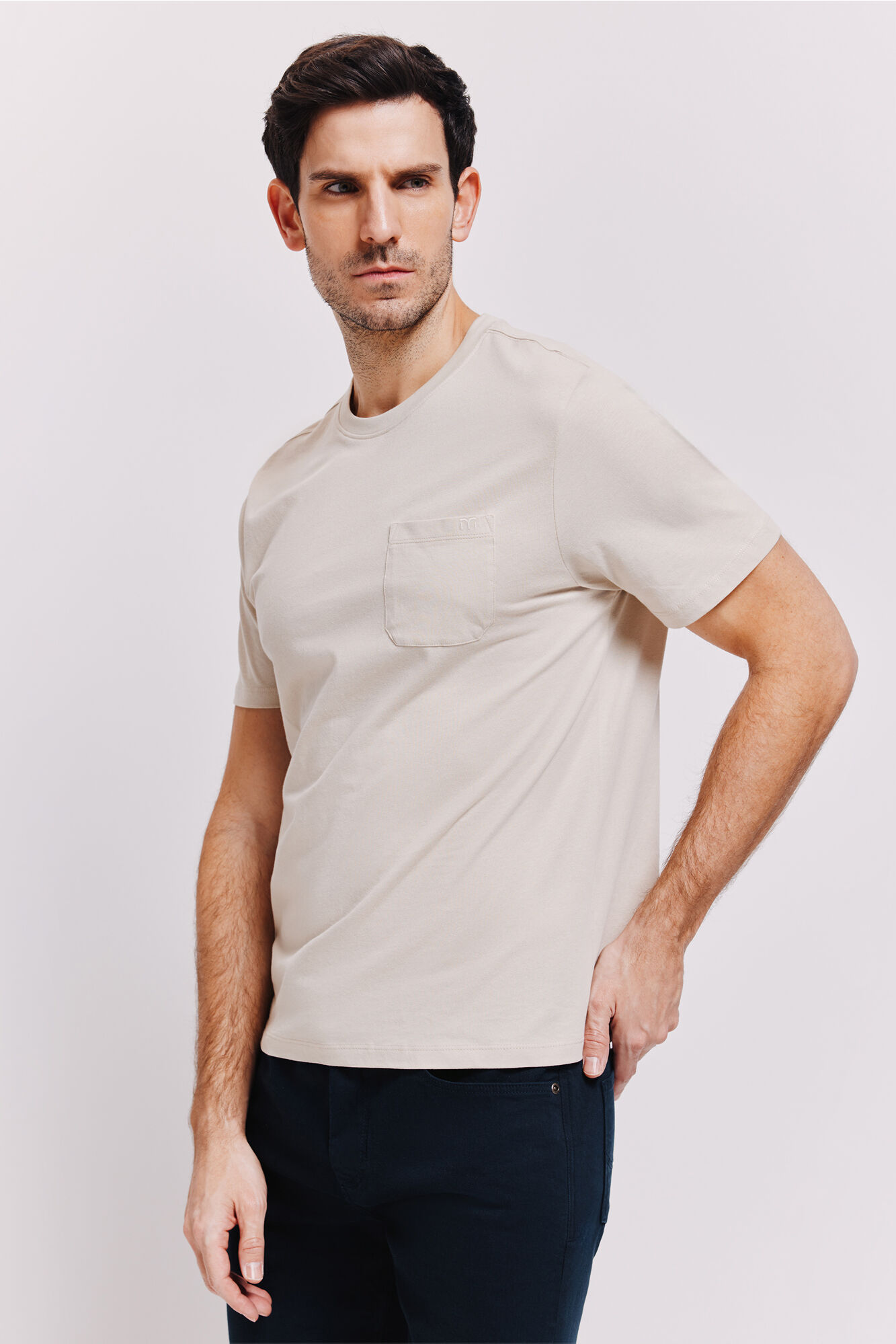 Milano Playera b&aacute;sica con bolsillo