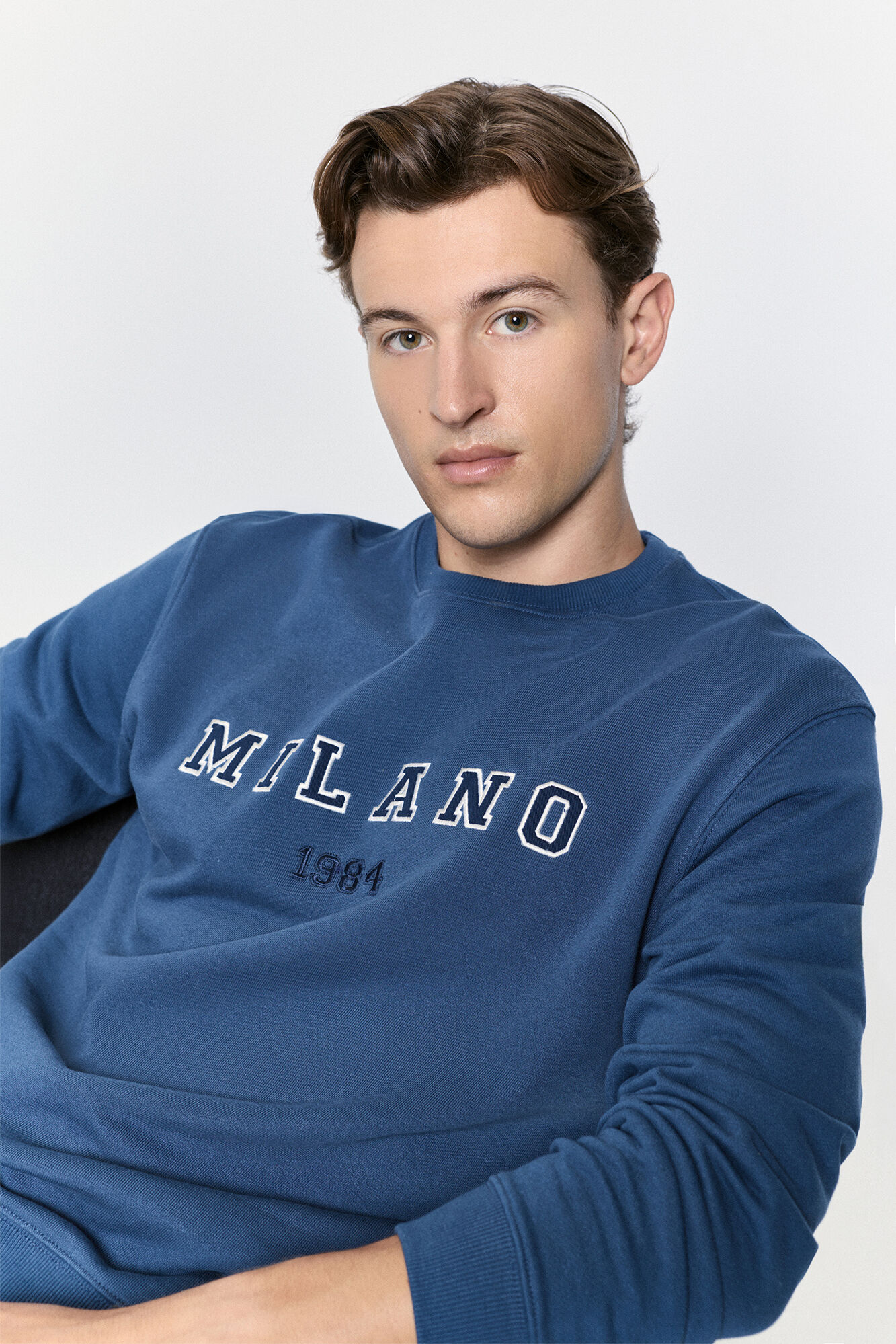 Milano Sudadera de cuello redondo y corte regular