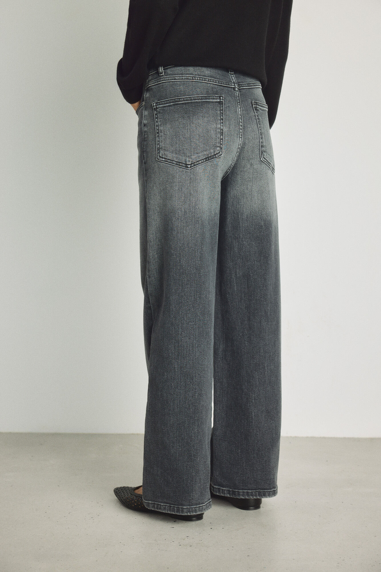 Milano Pantal&oacute;n de mezclilla ancho Gris
