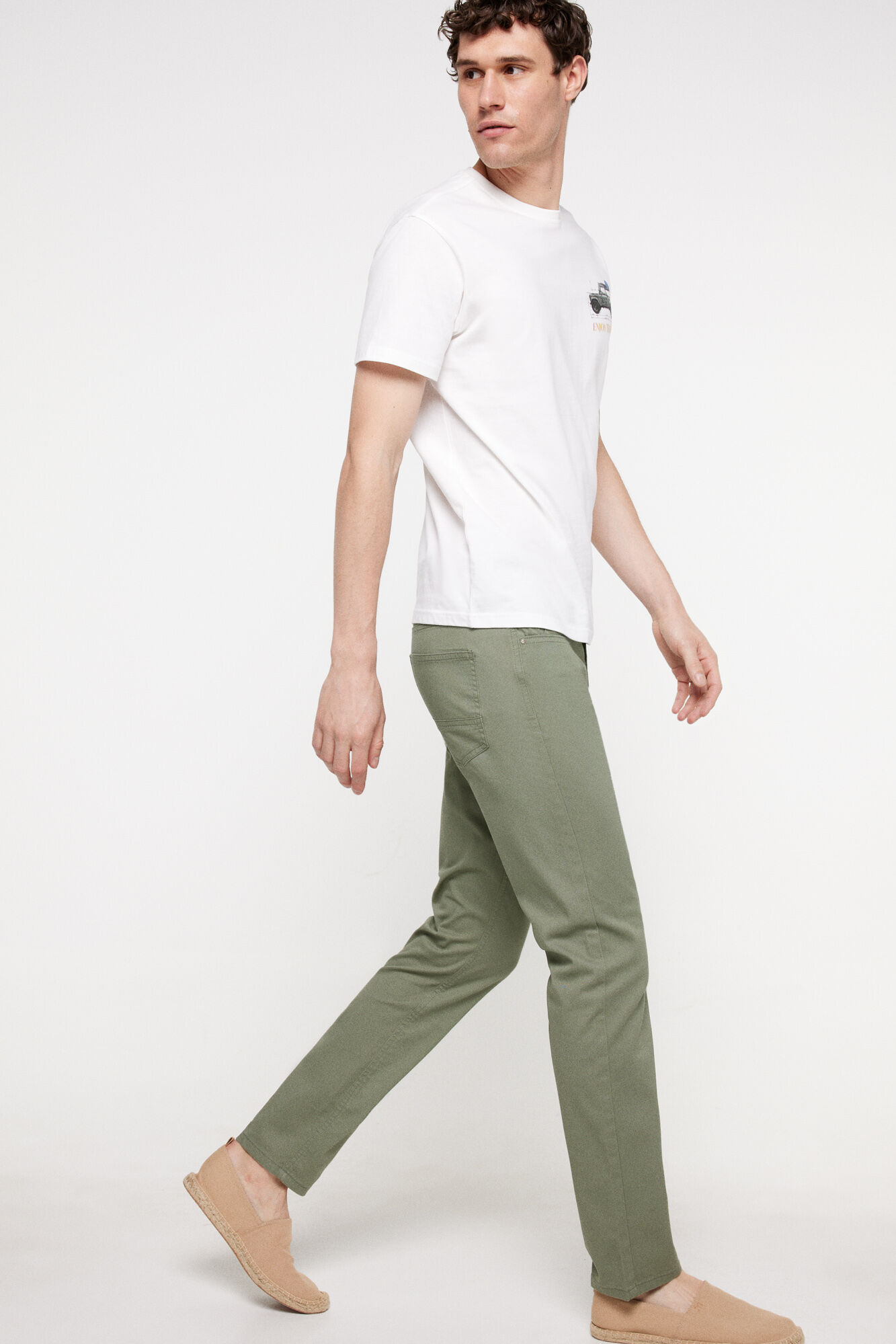 Milano Pantalon bolsillos finos. Kaki Claro