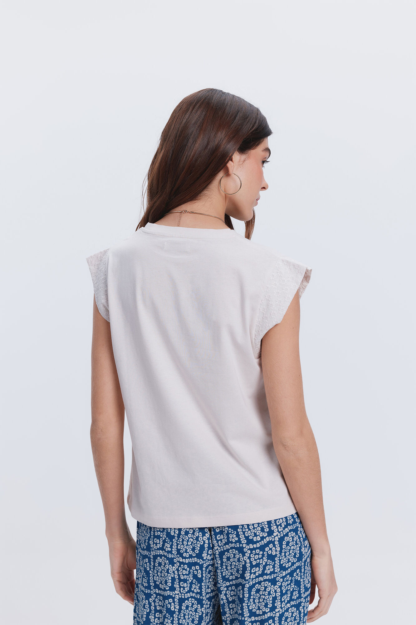 Milano Camiseta manga sisa bordada Marfil