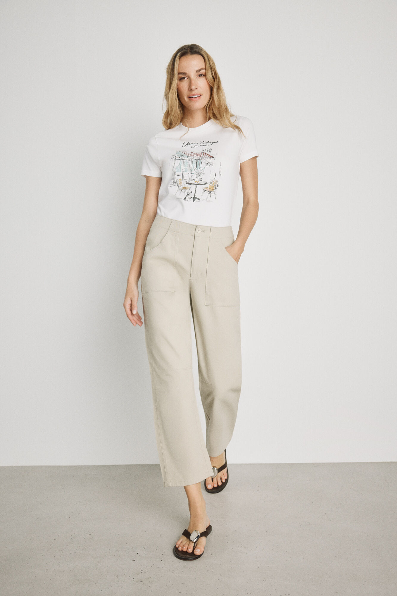 Milano Pantal&oacute;n color con bolsillos de parche