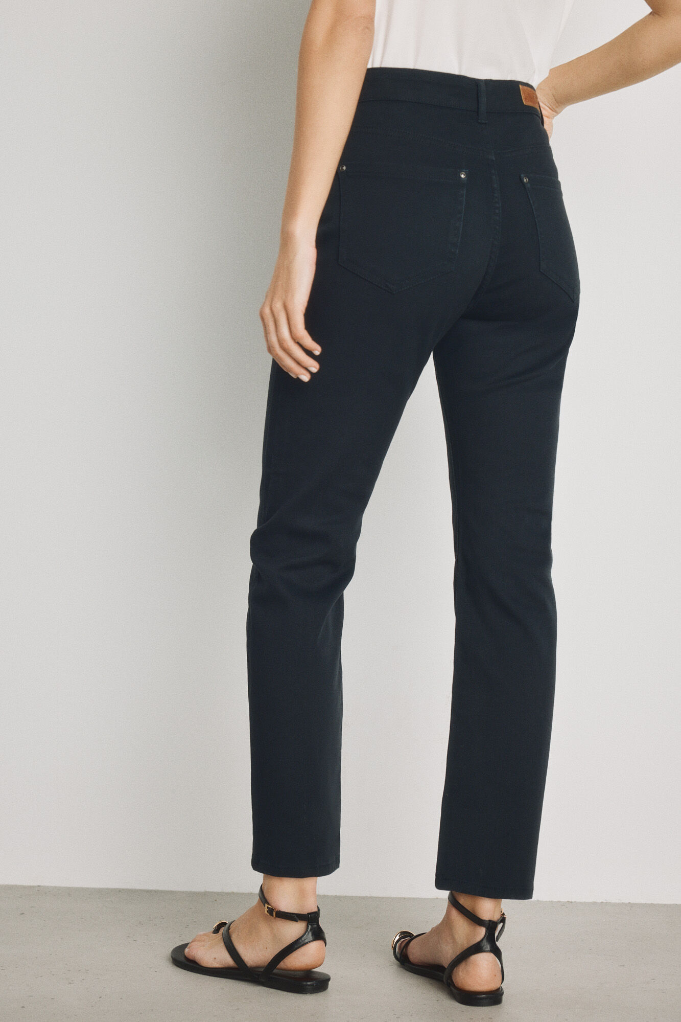 Milano Pantal&oacute;n denim color Negro