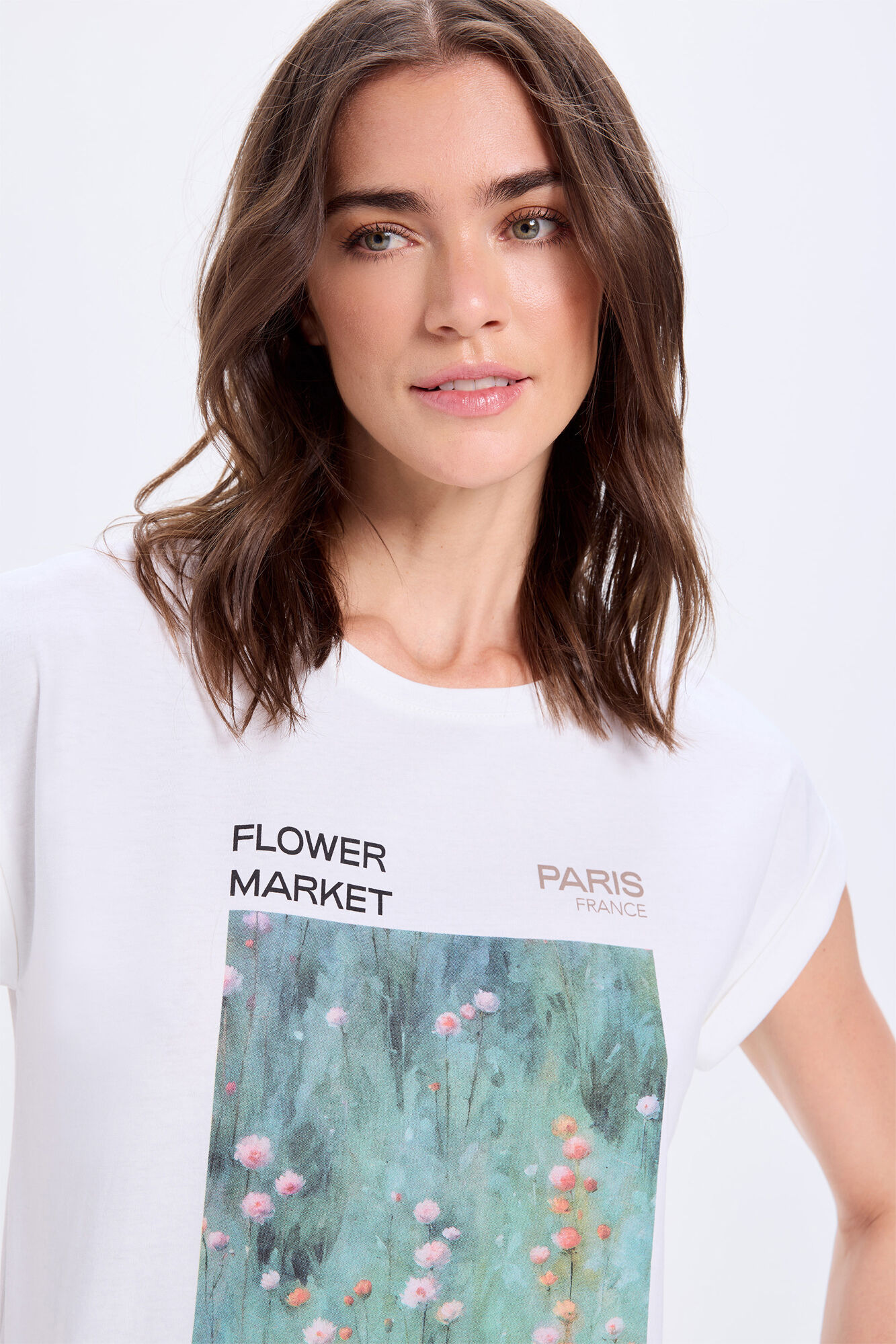 Milano Playera de algod&oacute;n con mangas enrolladas y estampado frontal.