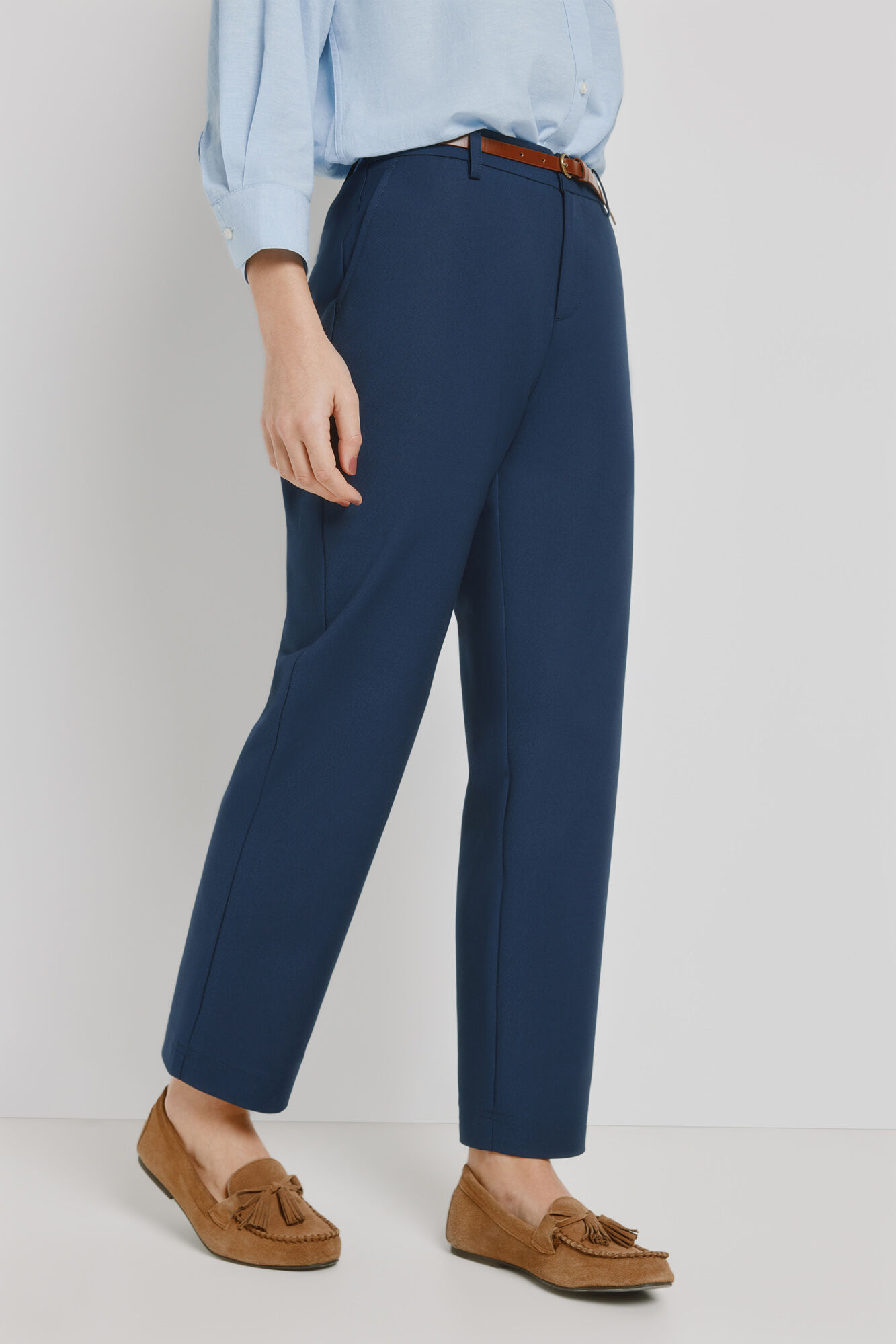 Milano Pantal&oacute;n chino con cintur&oacute;n