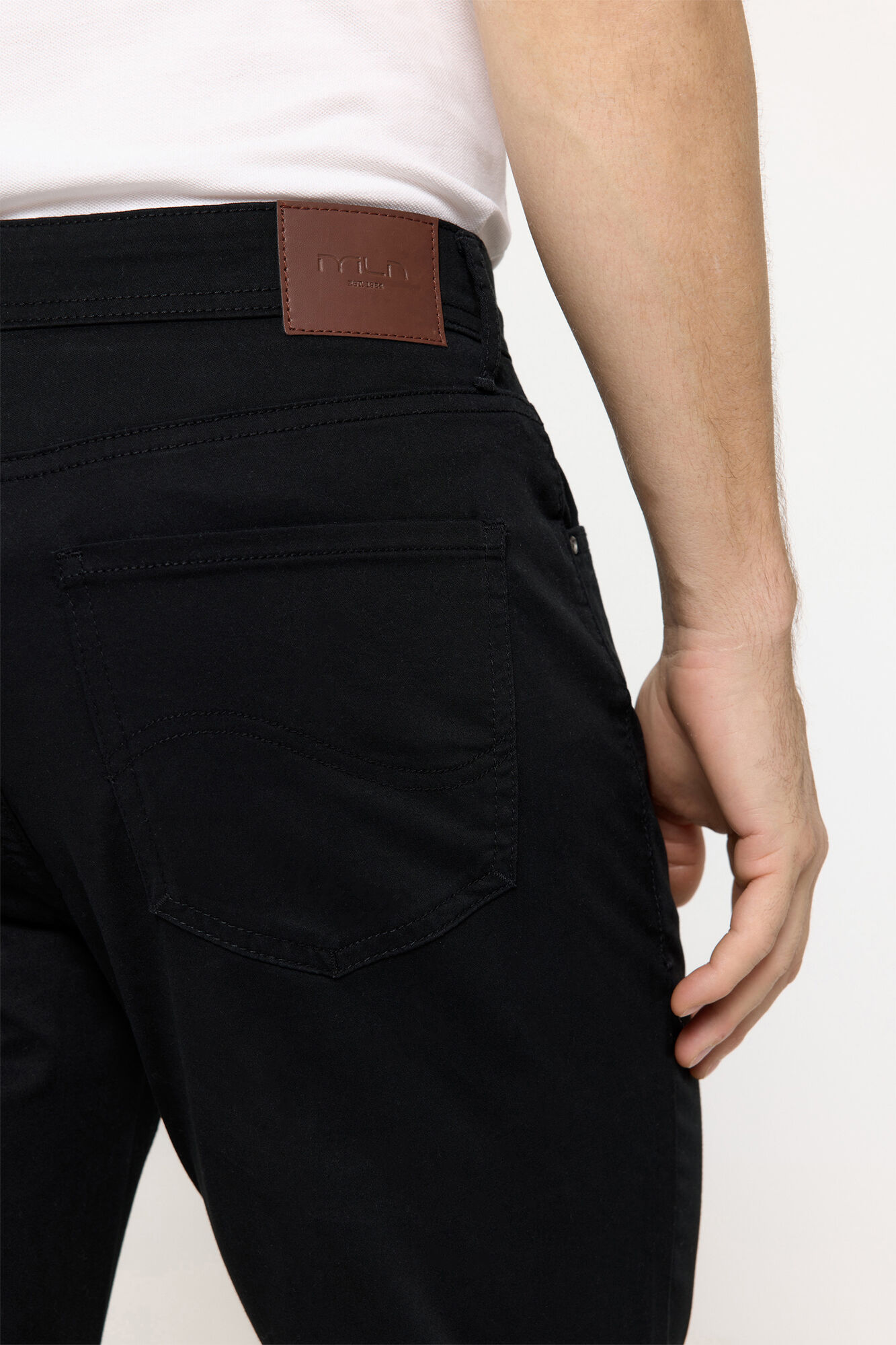 Milano Pantal&oacute;n 5 bolsillos slim  Negro