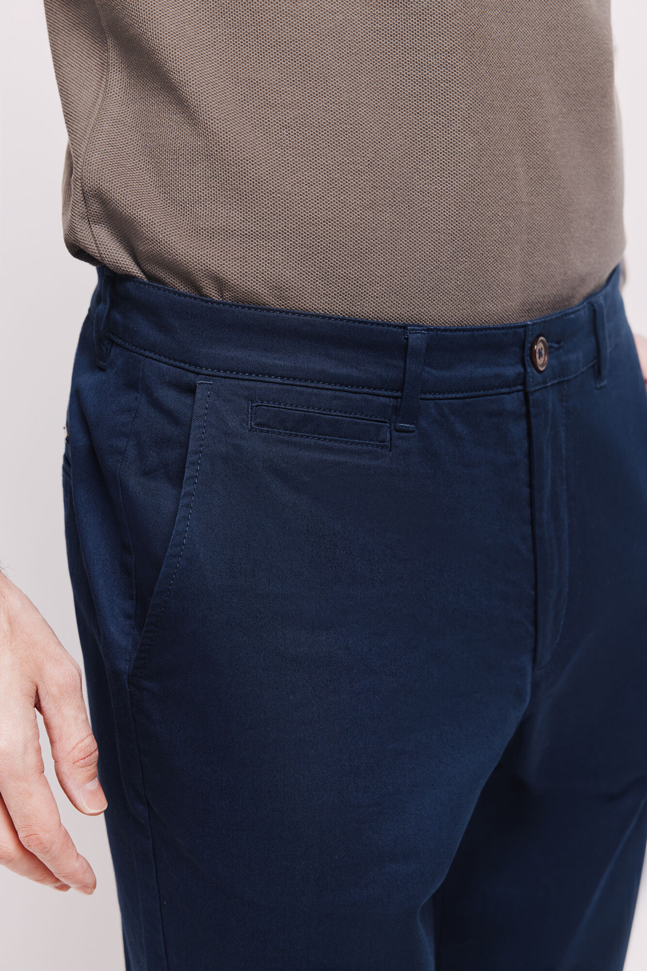 Pedro del Hierro Pantal&oacute;n chino de corte regular Navy