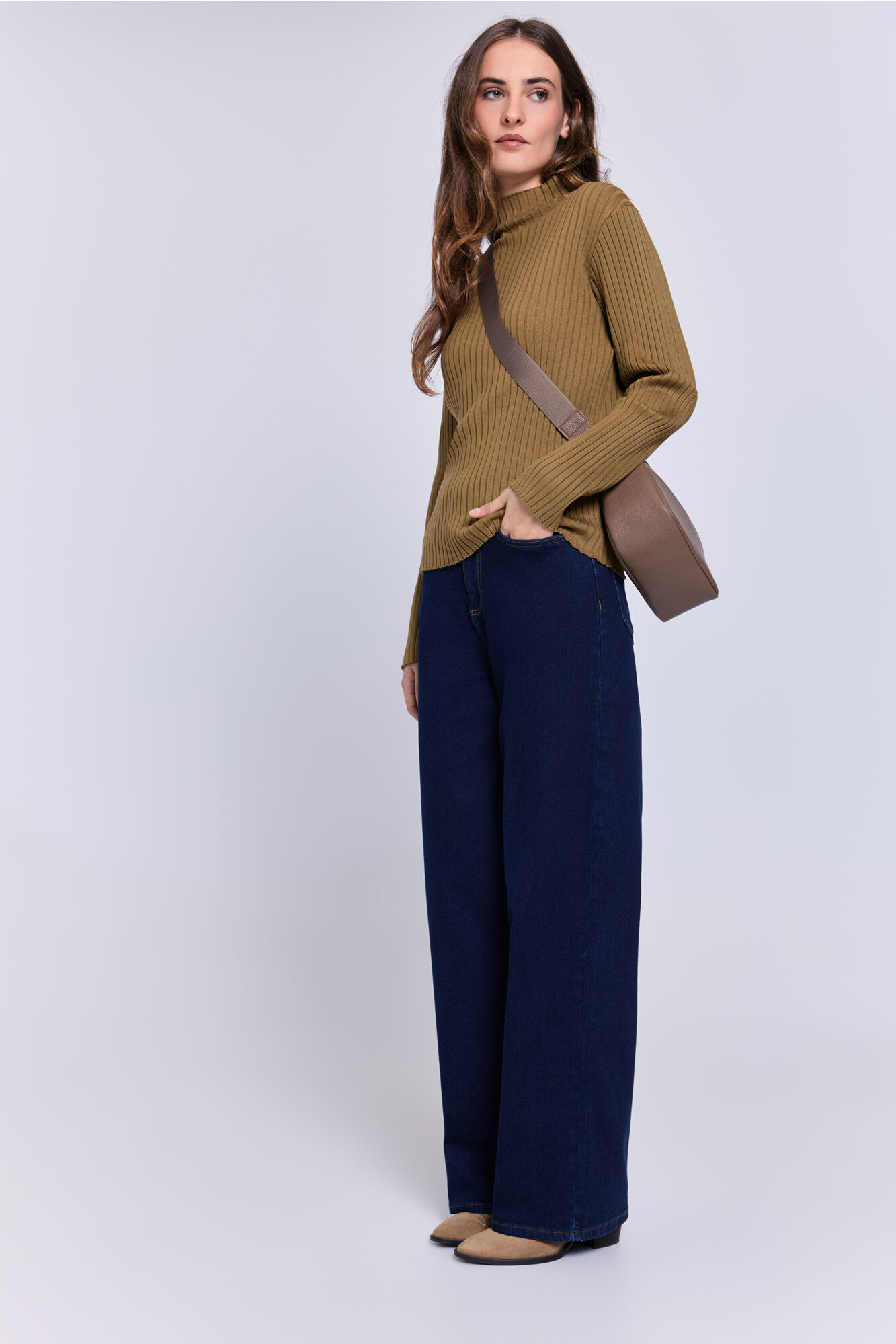 Milano Su&eacute;ter fino canal&eacute; cuello perkins