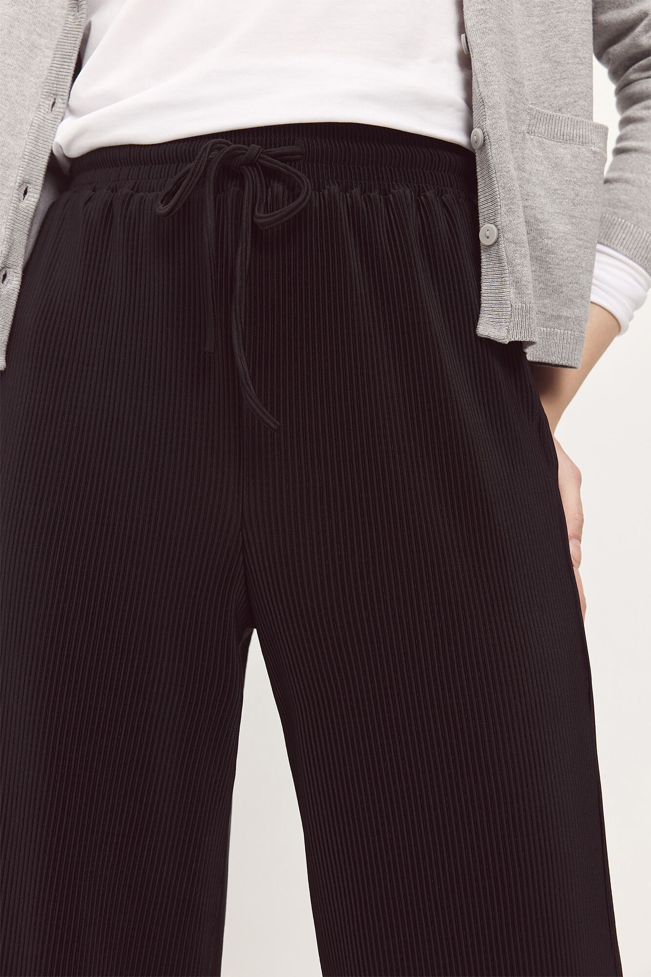 Milano Pantal&oacute;n sport plisado Negro