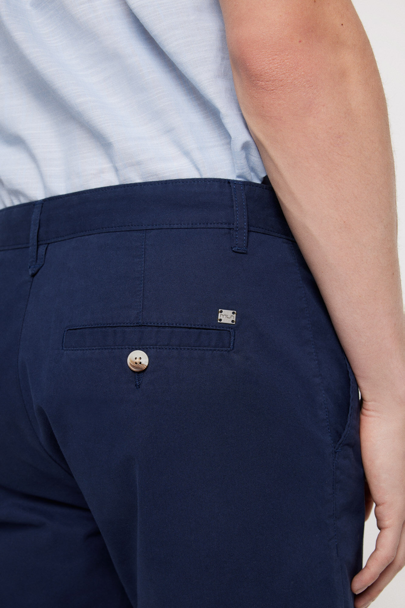 Milano Bermuda B&aacute;sica Lisa. Navy