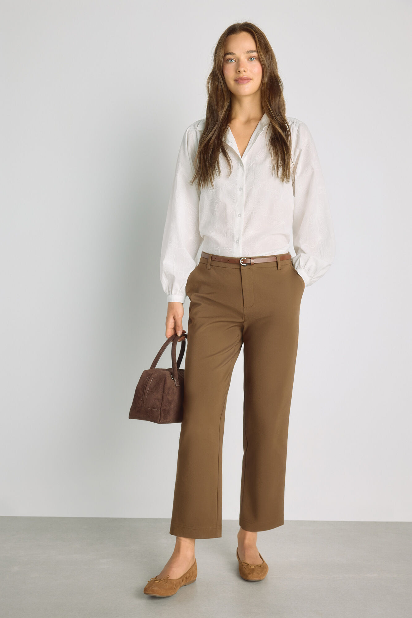 Milano Pantal&oacute;n chino con cintur&oacute;n