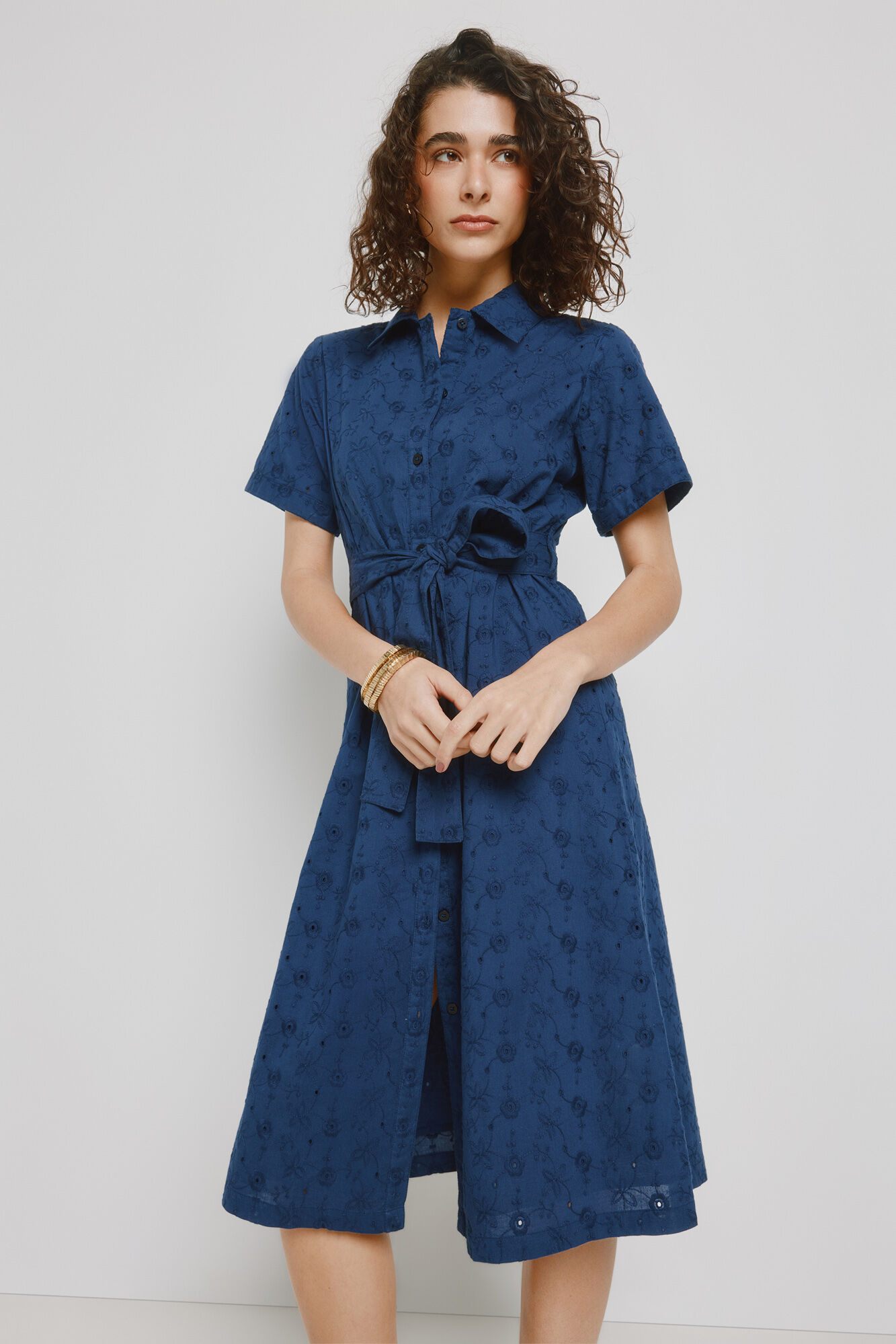 Milano Vestido de mezclilla con escote en pico Navy