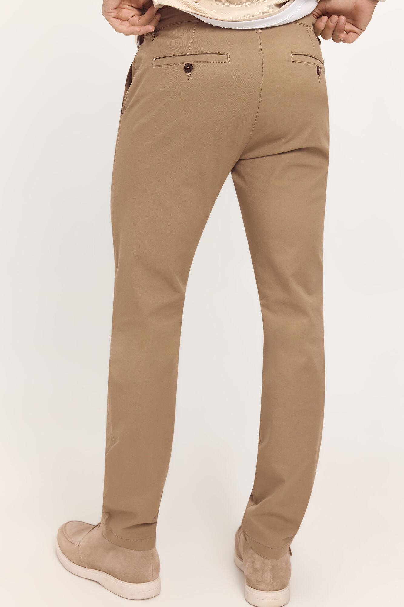Milano Pantal&oacute;n Chino B&aacute;sico Liso Tostado