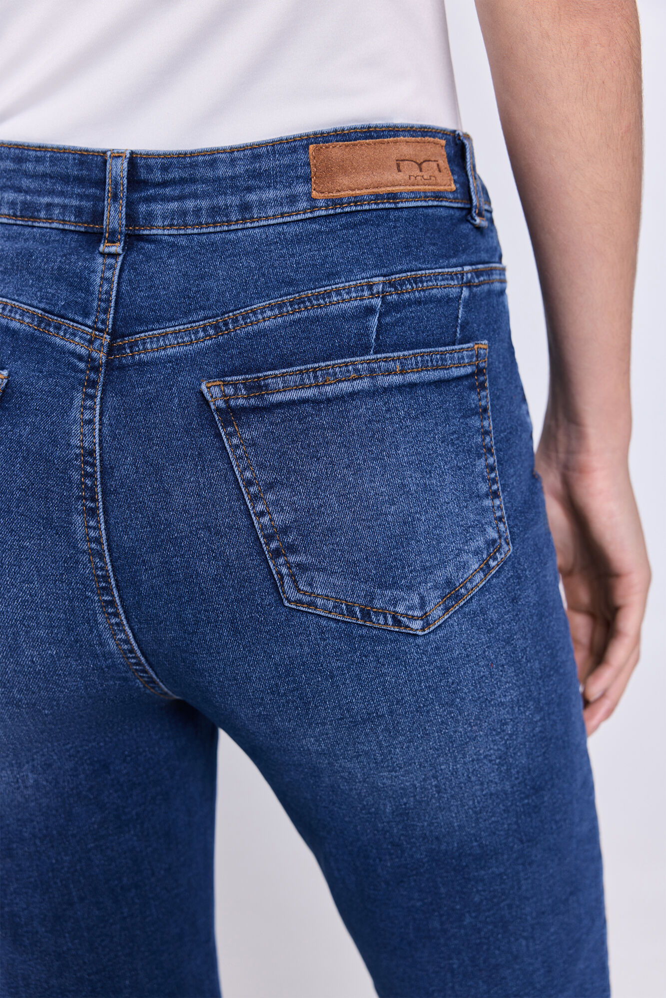 Milano Pantal&oacute;n denim slim
